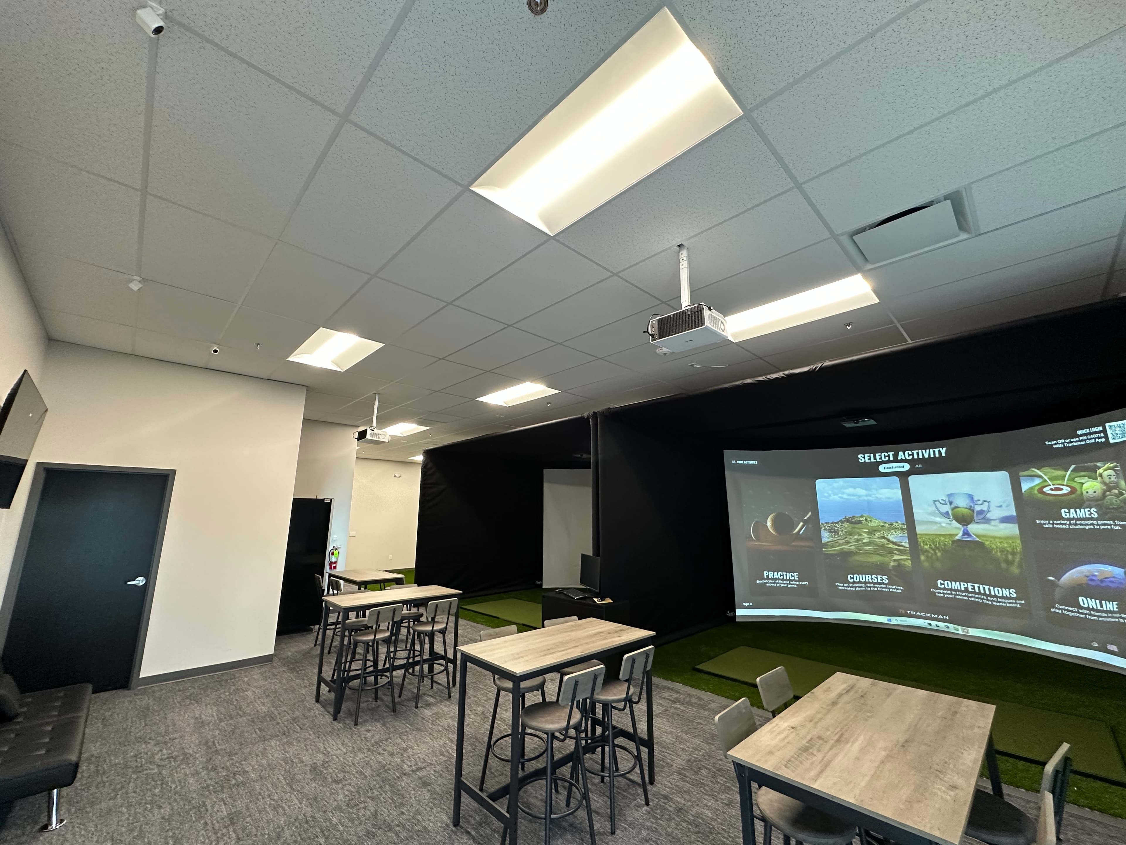 Beehive Golf Club - Image 1