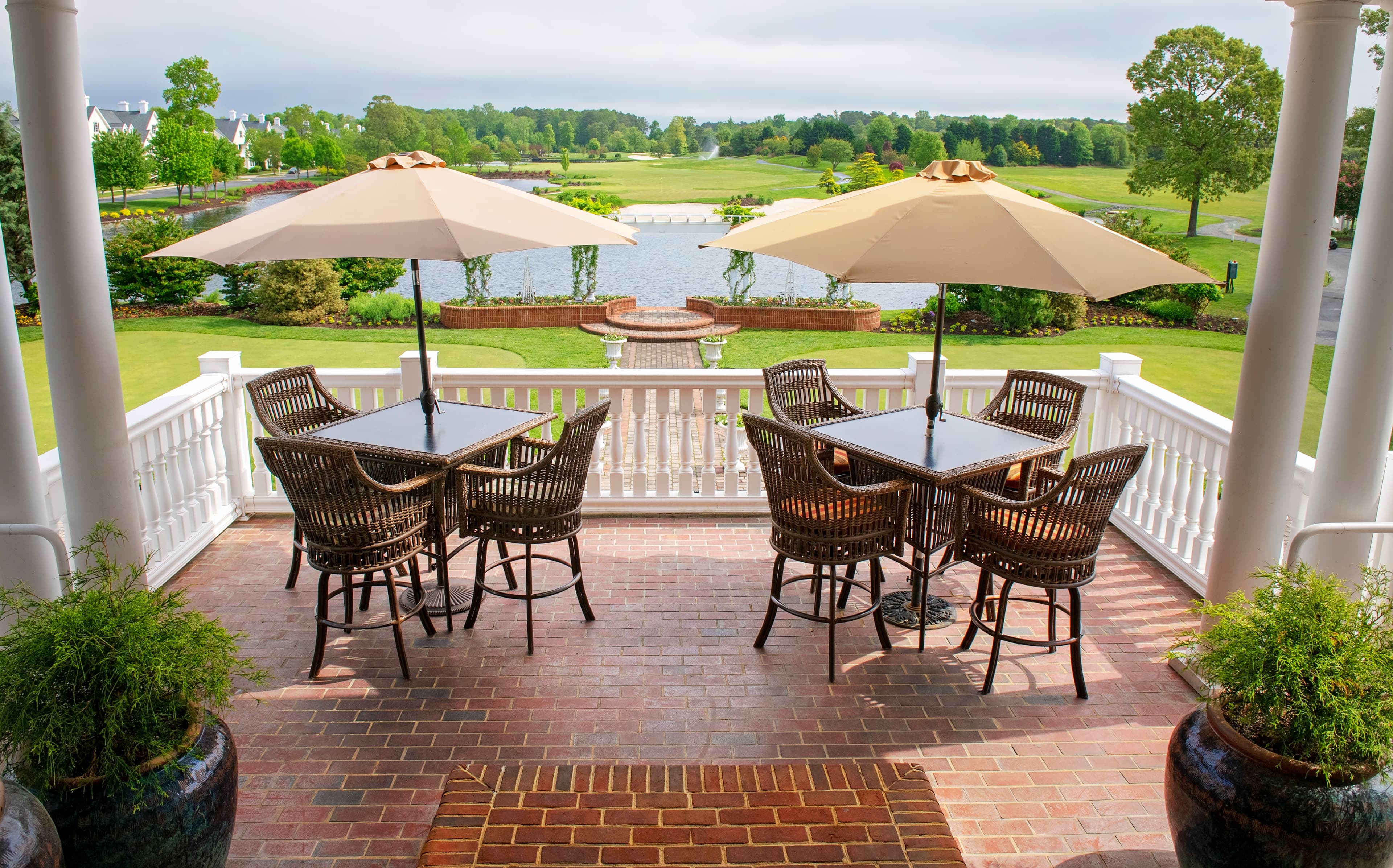 Baywood Clubhouse Restaurant - Image 1