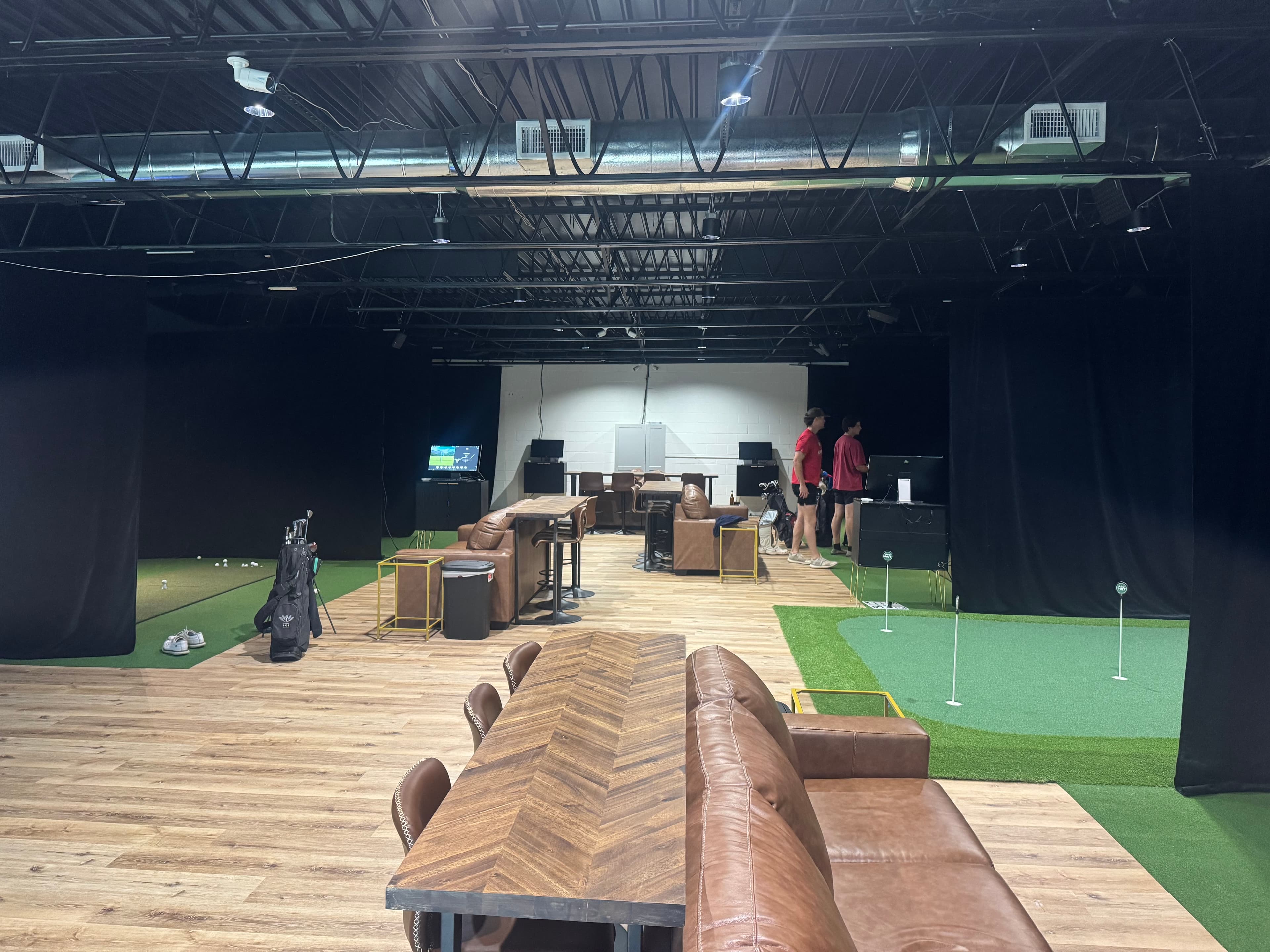 The Golfers Lounge Columbia - Image 3