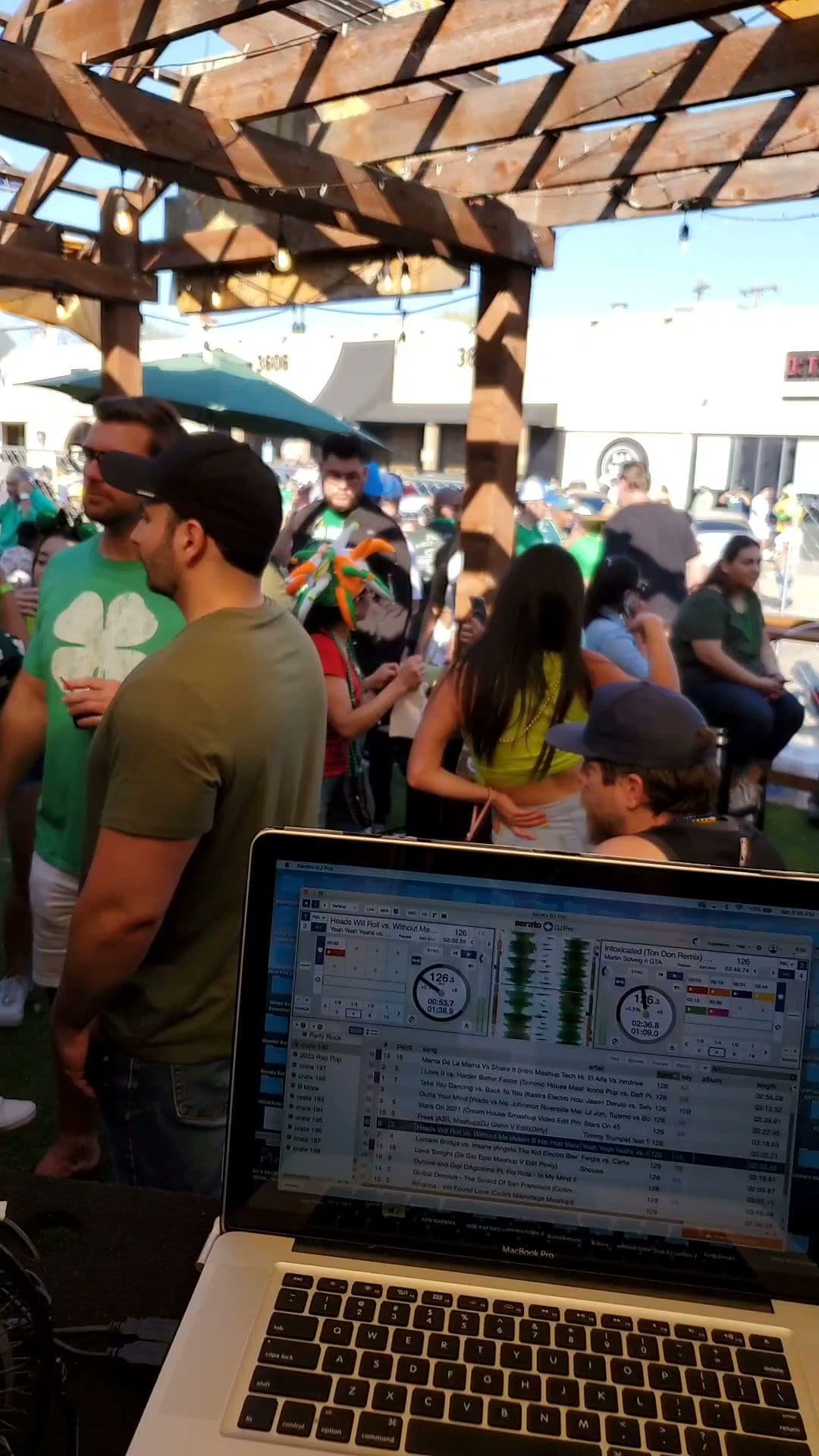 Life’s Good Bar & Grill - Image 2