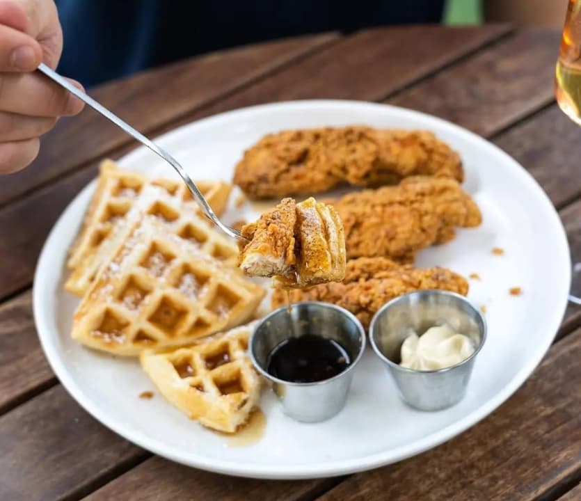 PKL Social (formerly FM Kitchen & Bar) - Image 1