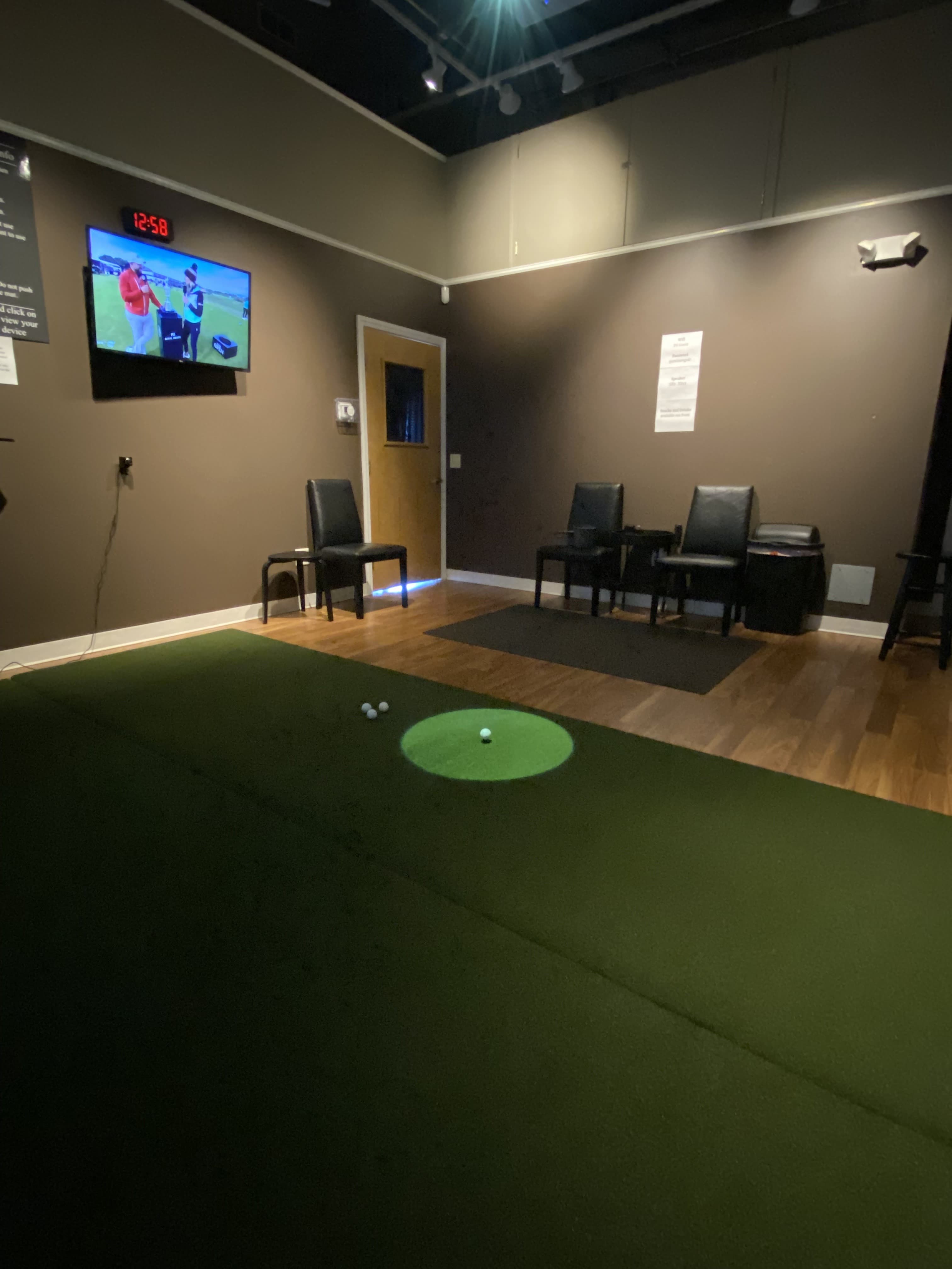 Pastimes Golf - Indoor Golf Simulator - Image 1