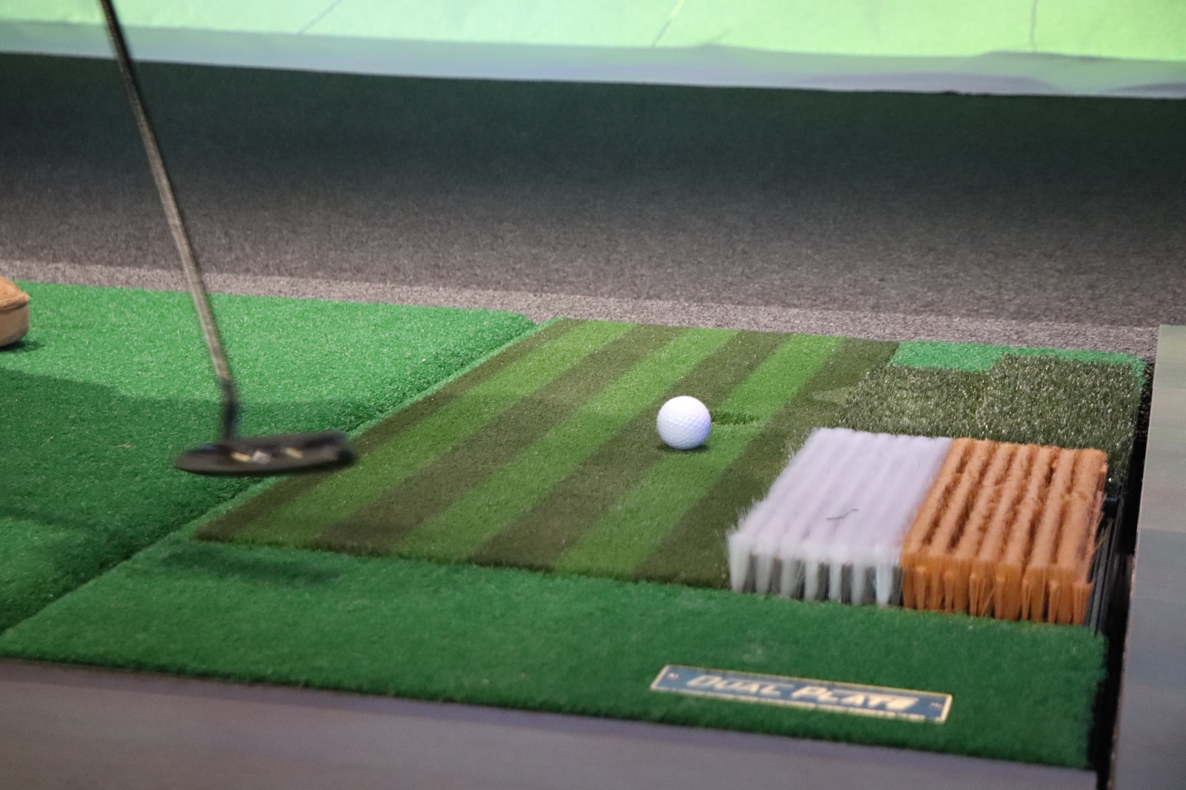 Avid Caddie Golf Lounge - Image 7