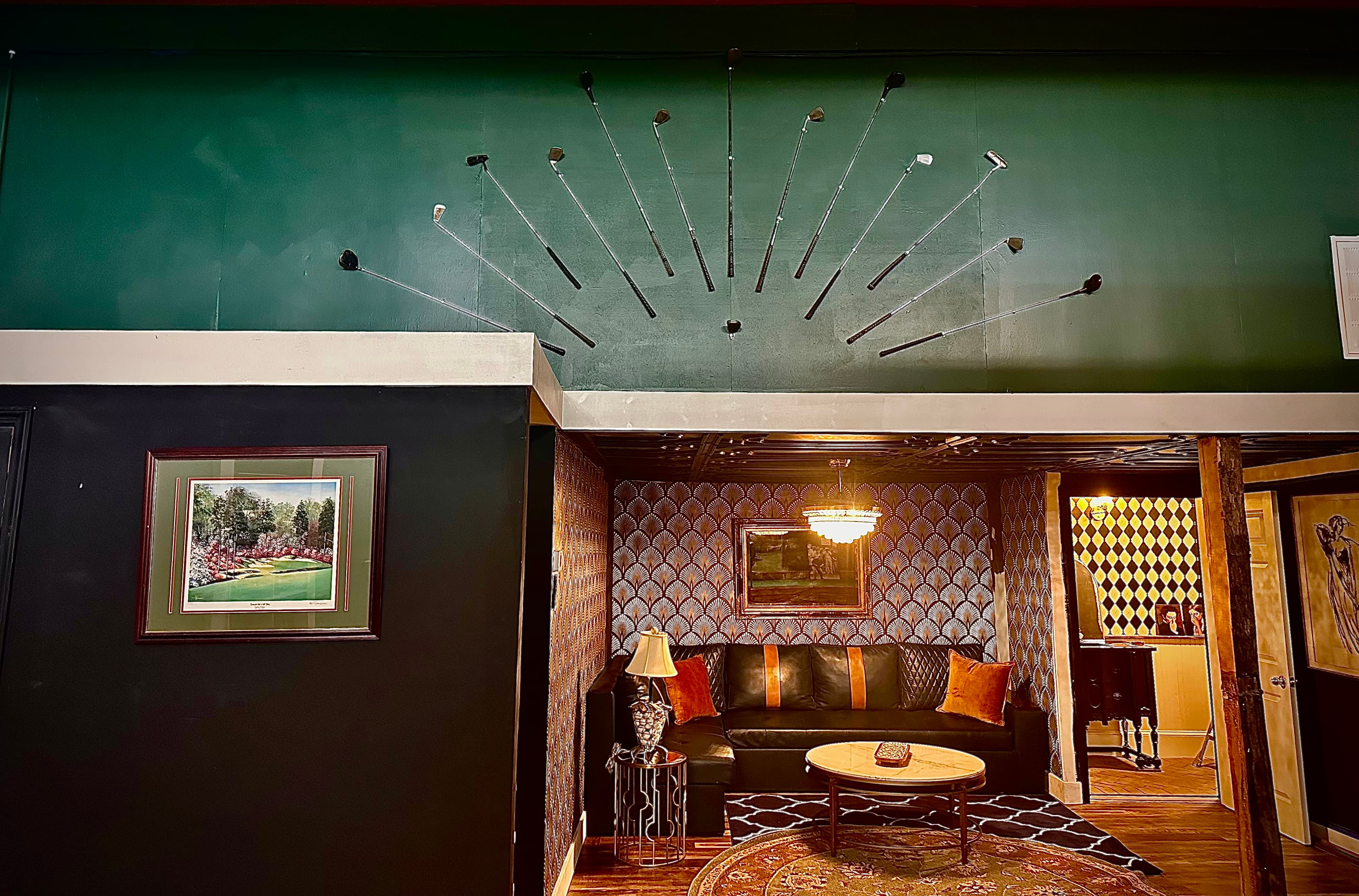 Bunkers clubhouse - Image 2