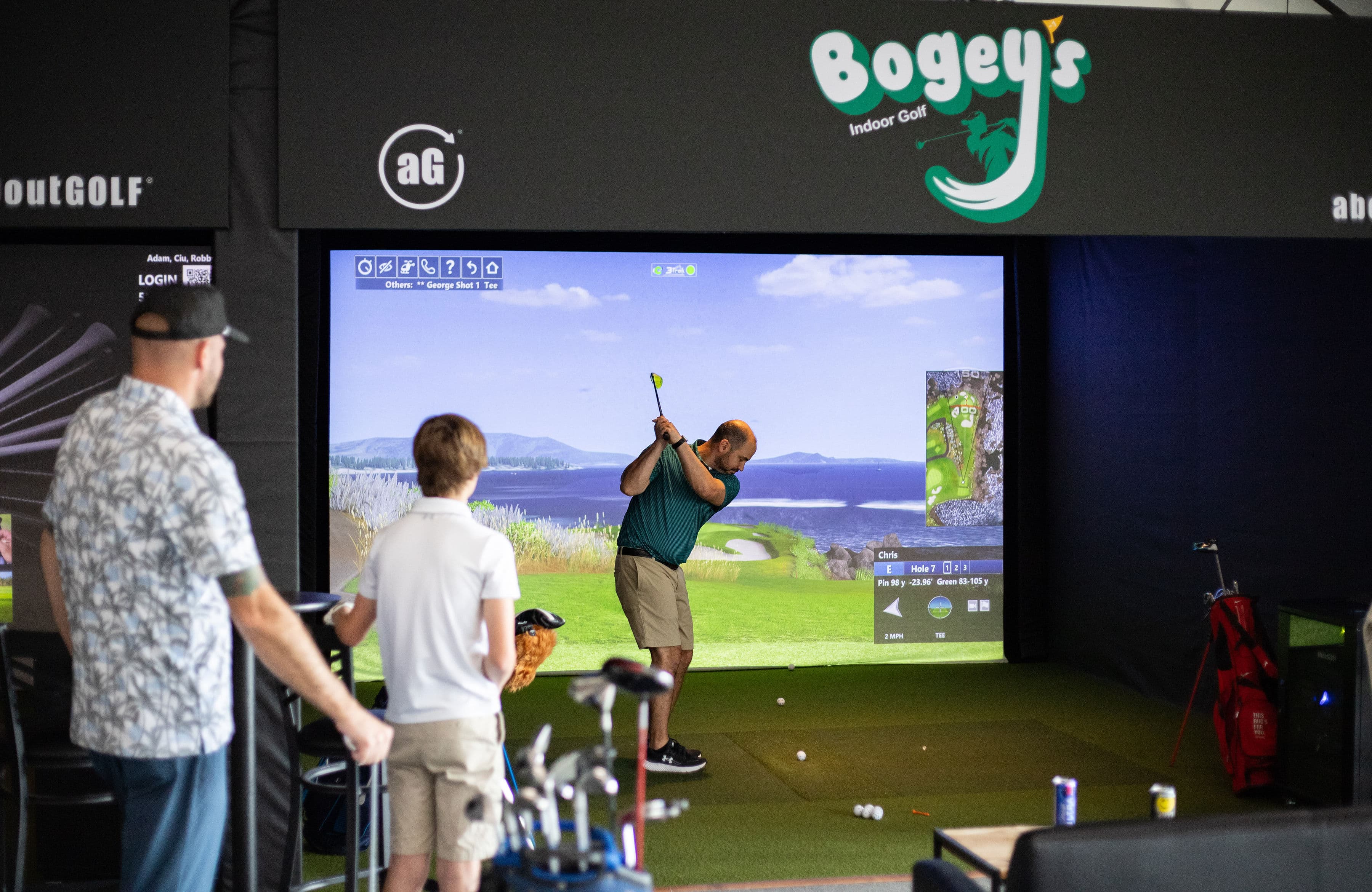 Bogey's Indoor Golf - Image 1