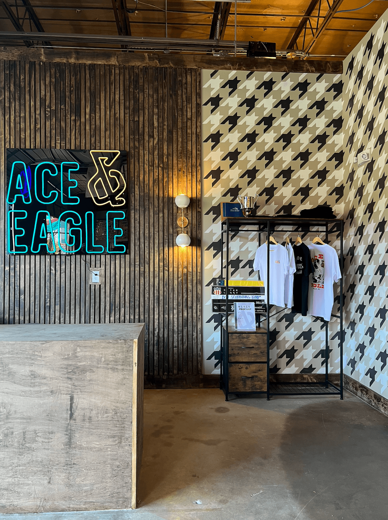 Ace And Eagle - Image 9