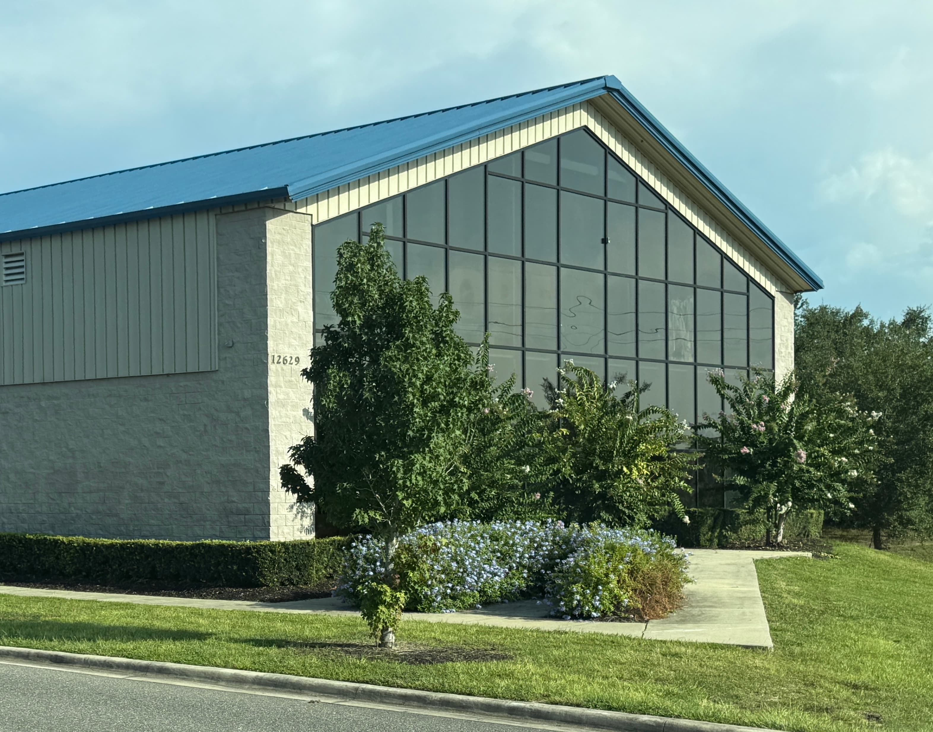 ONE Degree - Indoor Golf Center - Image 2