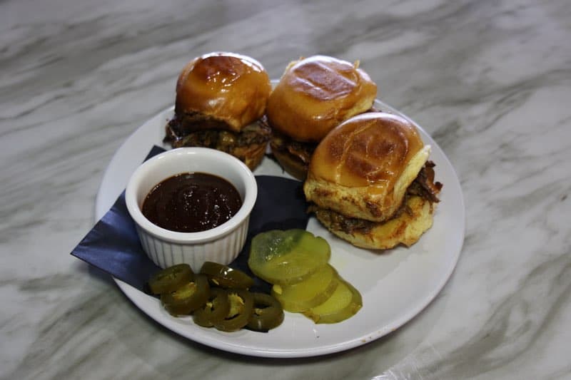 Zion Golf Club and BBQ & Bar - Image 10