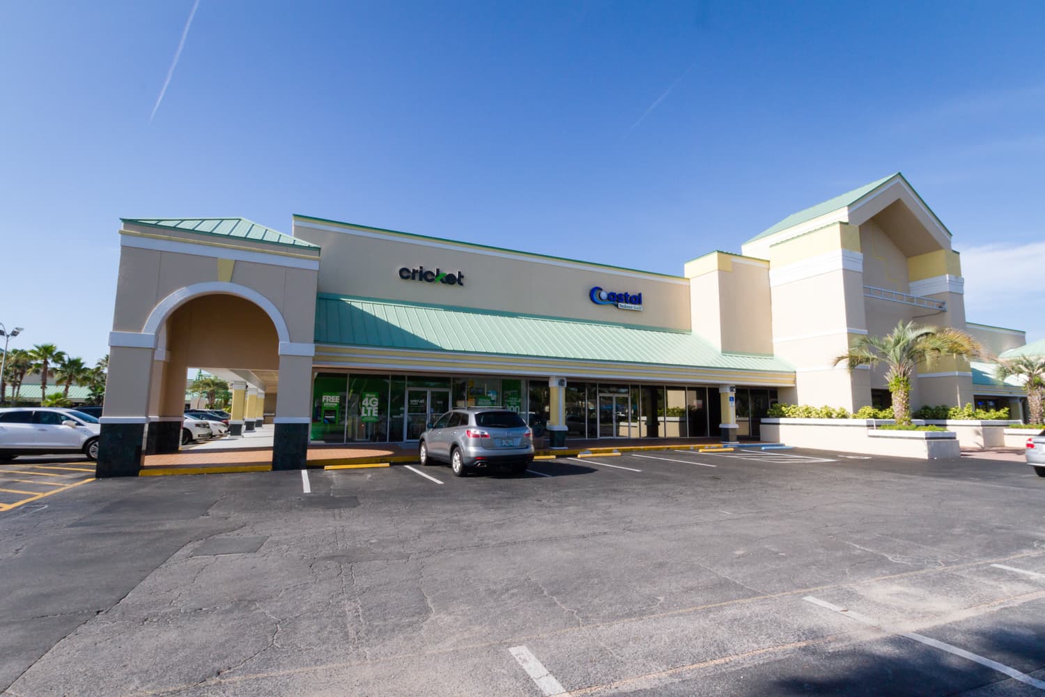 Coastal Indoor Golf - Image 1