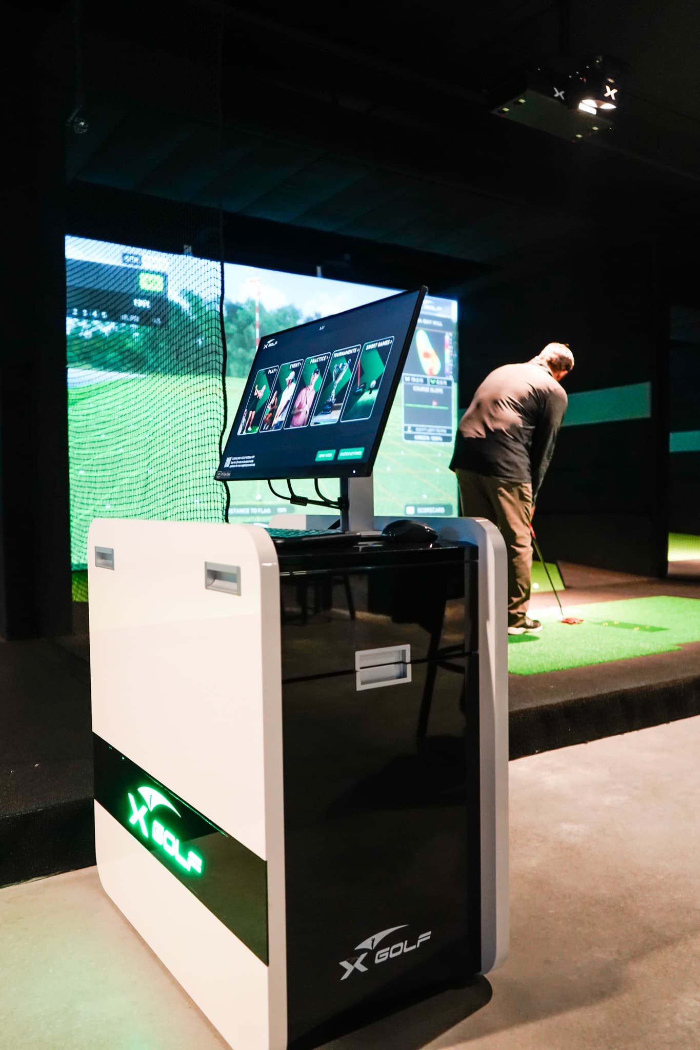 X-Golf Parkville - Image 6