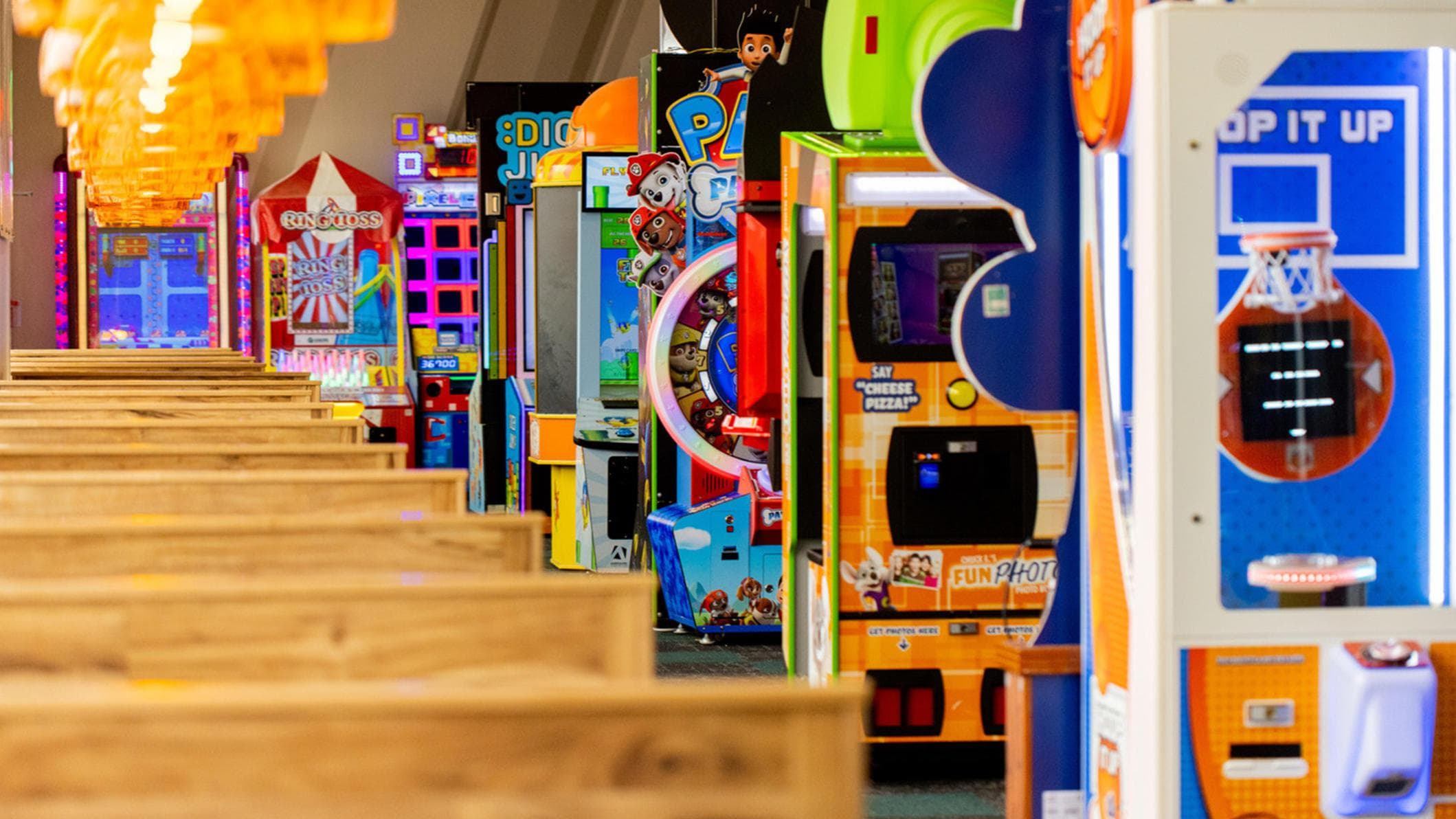 Chuck E. Cheese - Image 1