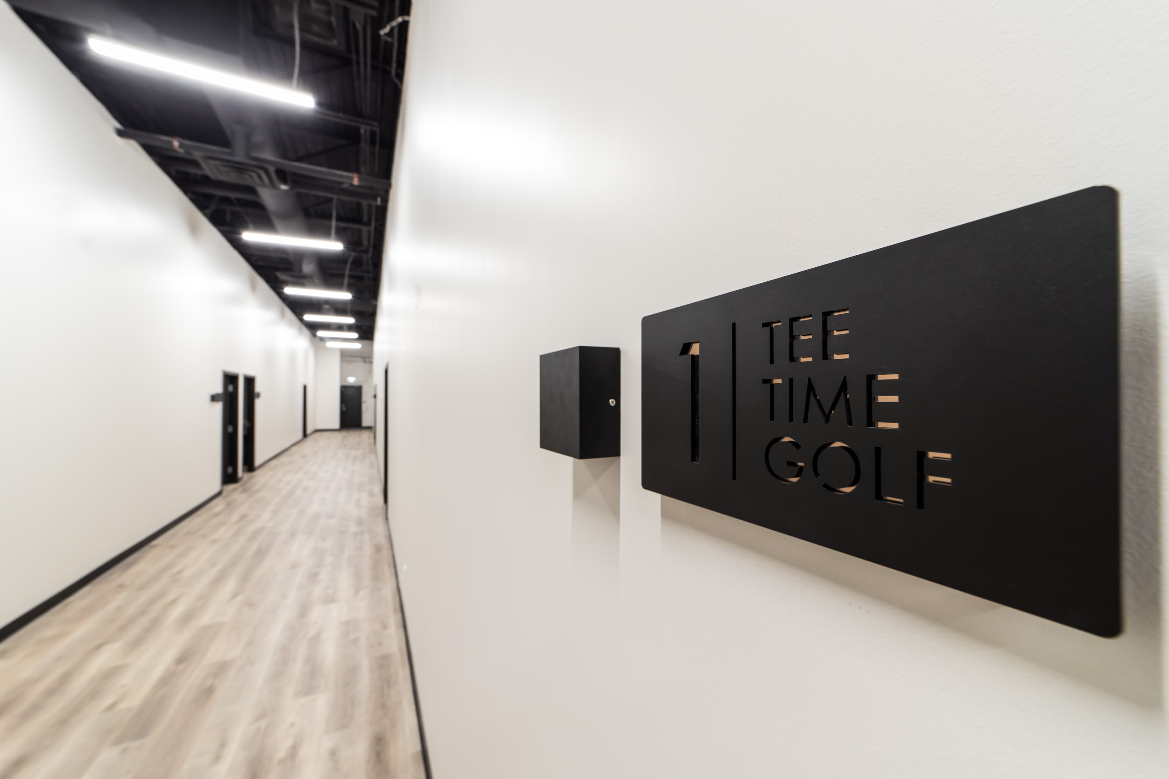 Tee Time Golf - Image 4