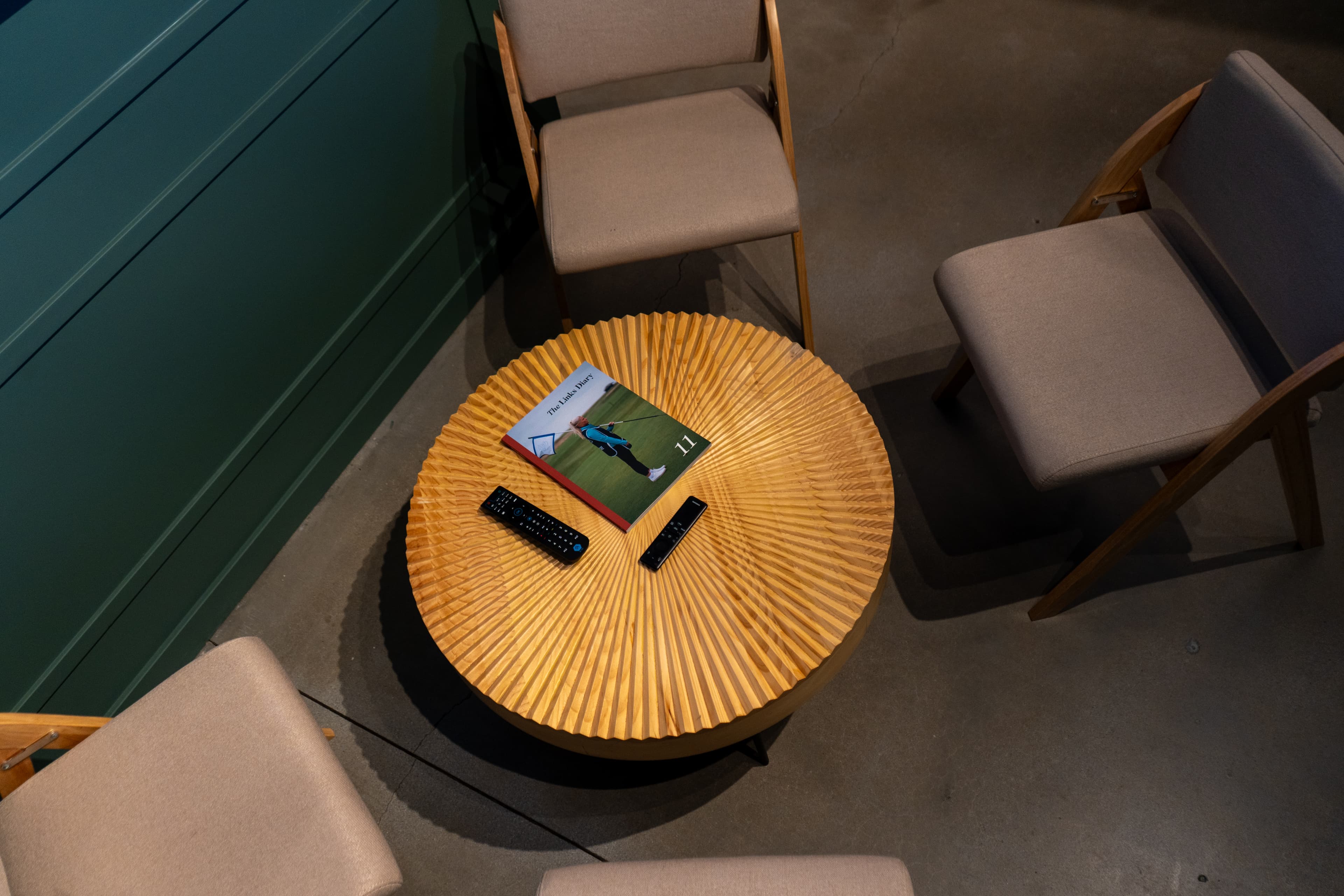 SWINGS Indoor Golf - Image 6