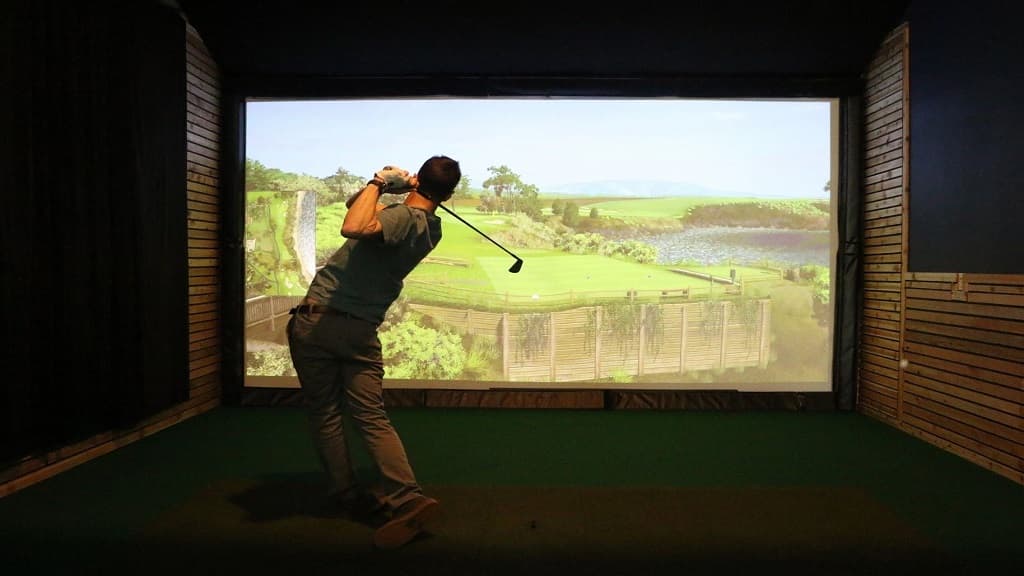 Blade Bros Golf Club - Image 1