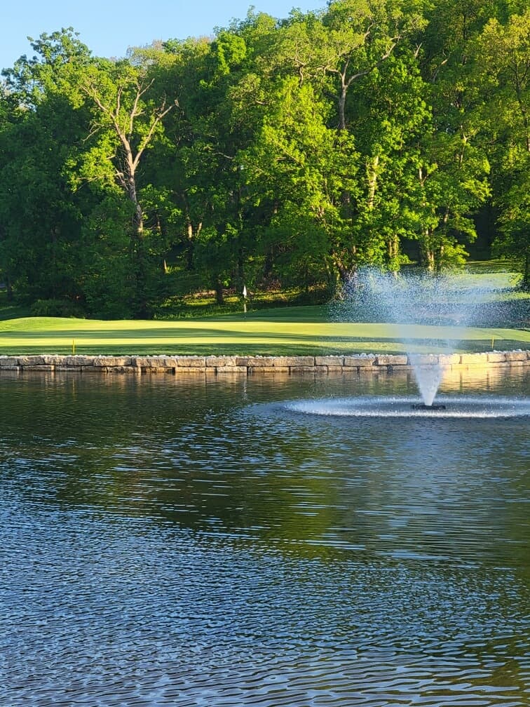Lake Forest Country Club - Image 2