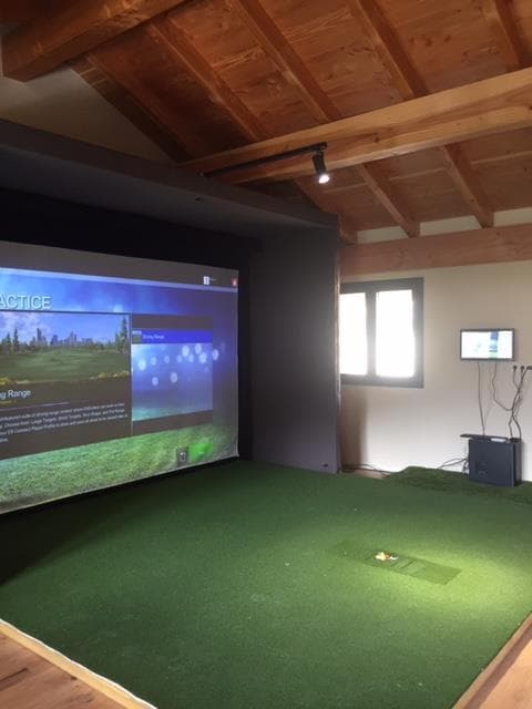 VGolf Europe - Simulateur de golf indoor & Fittingcenter - Image 3