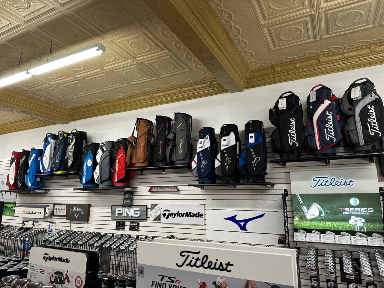 Rick's Golf World - Image 10