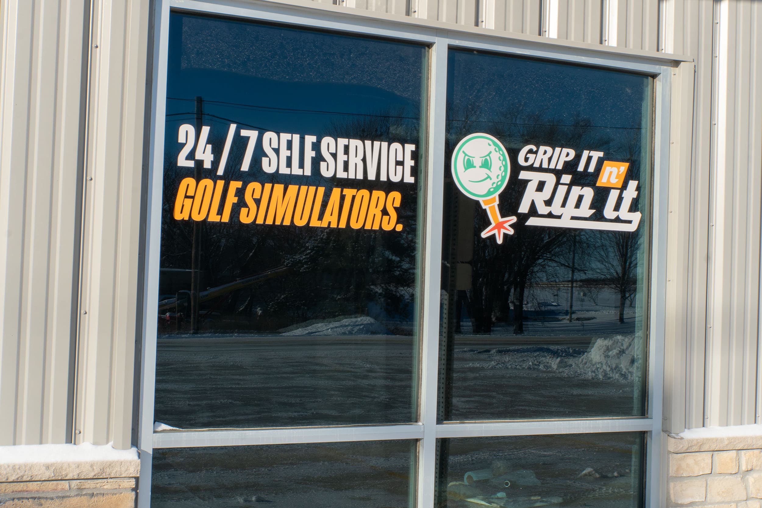 Grip it N' Rip it Golf Simulators - Image 1