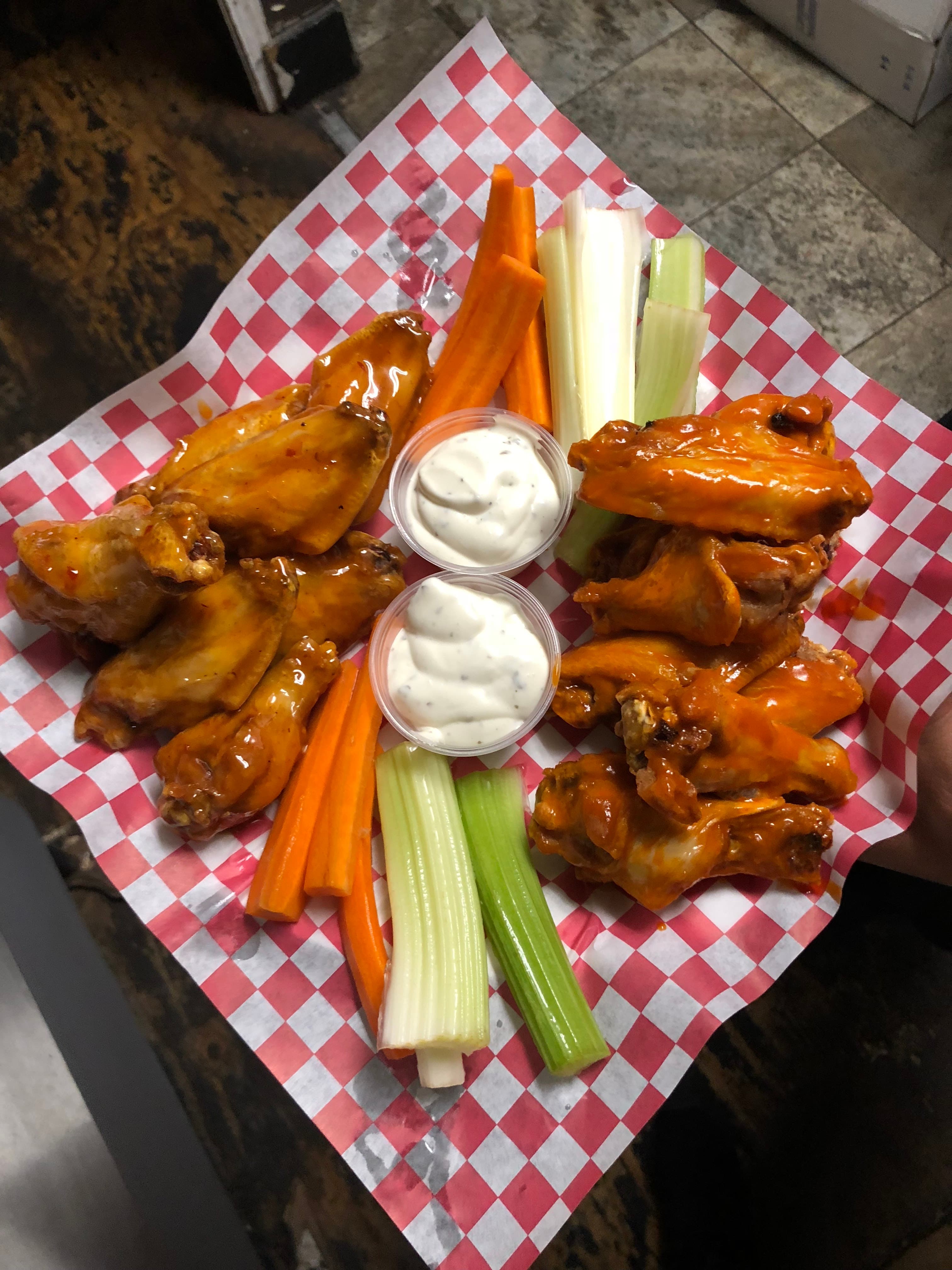 LTD Bar and Grill - Image 5