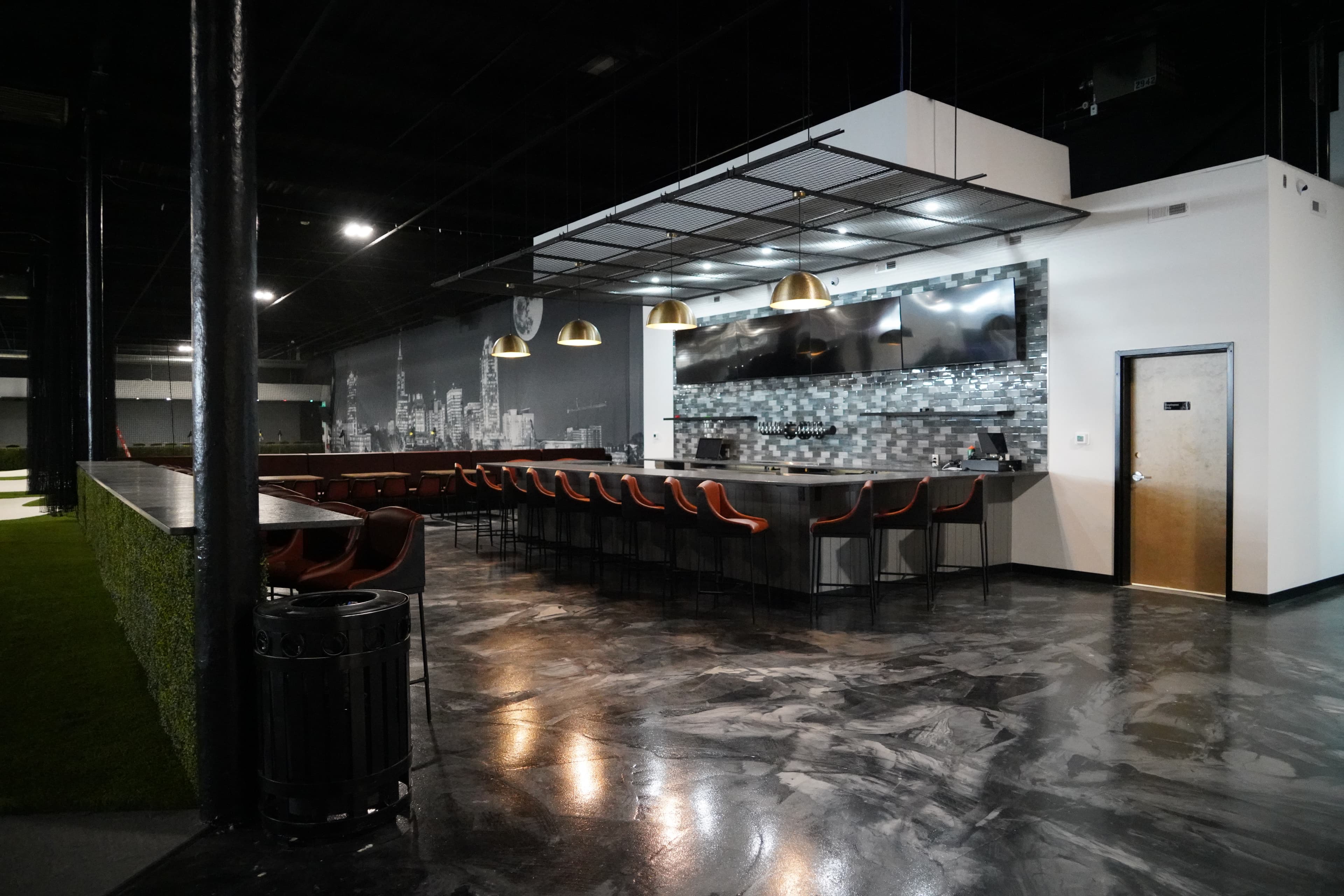 Pin Point Indoor Pickleball & Golf - Image 6