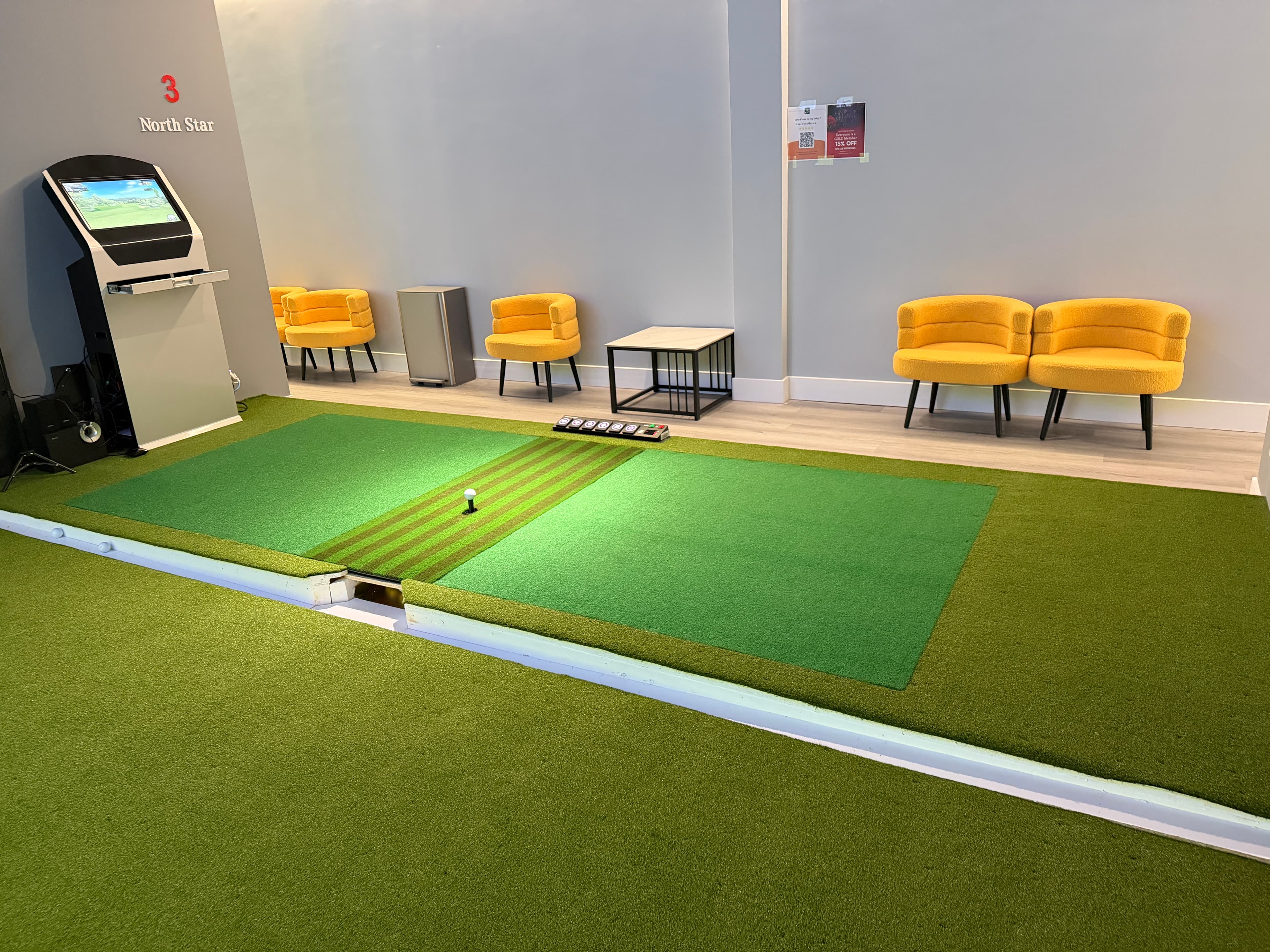 MapleSwing Indoor Golf - Image 2