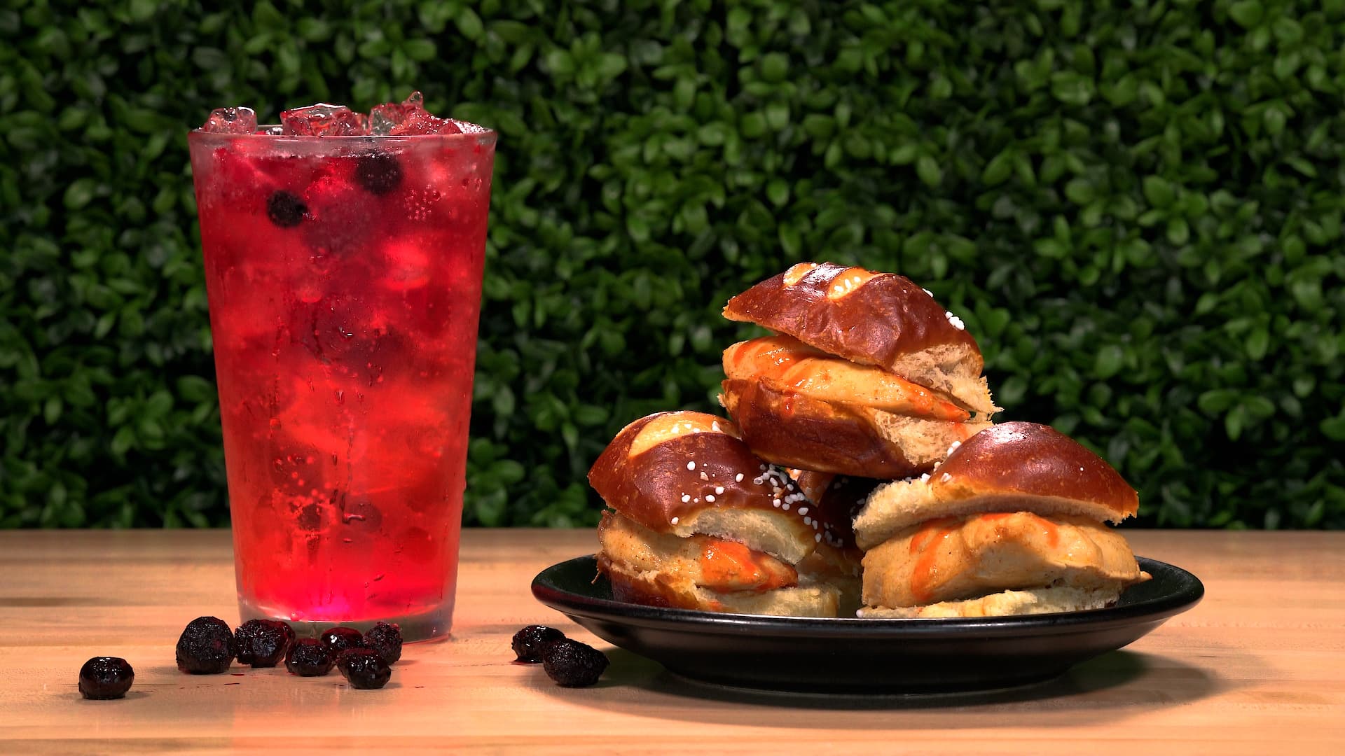 Caddy Shack Golf Pub - Image 9