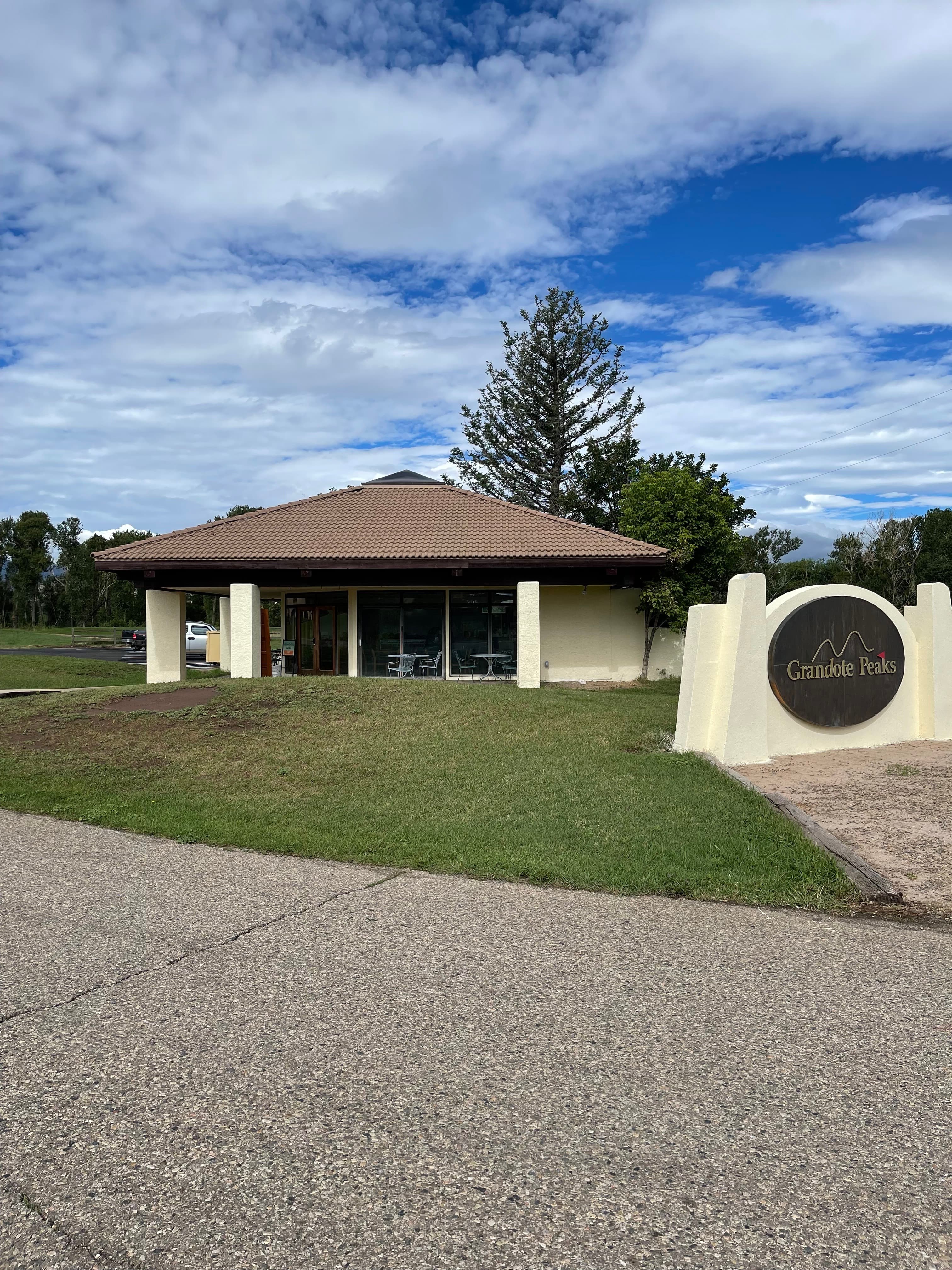 Grandote Peaks Golf Course and Country Club - Image 7