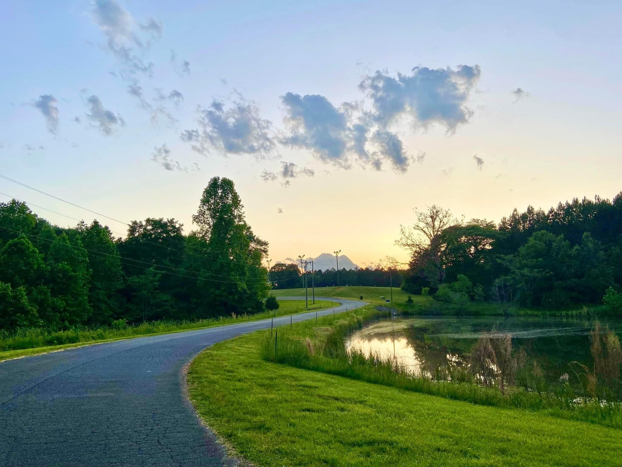 Mountain View Driving Range - Image 6
