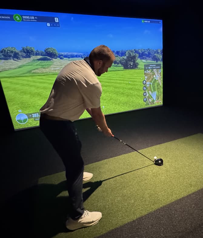 Swing Lab Indoor Golf