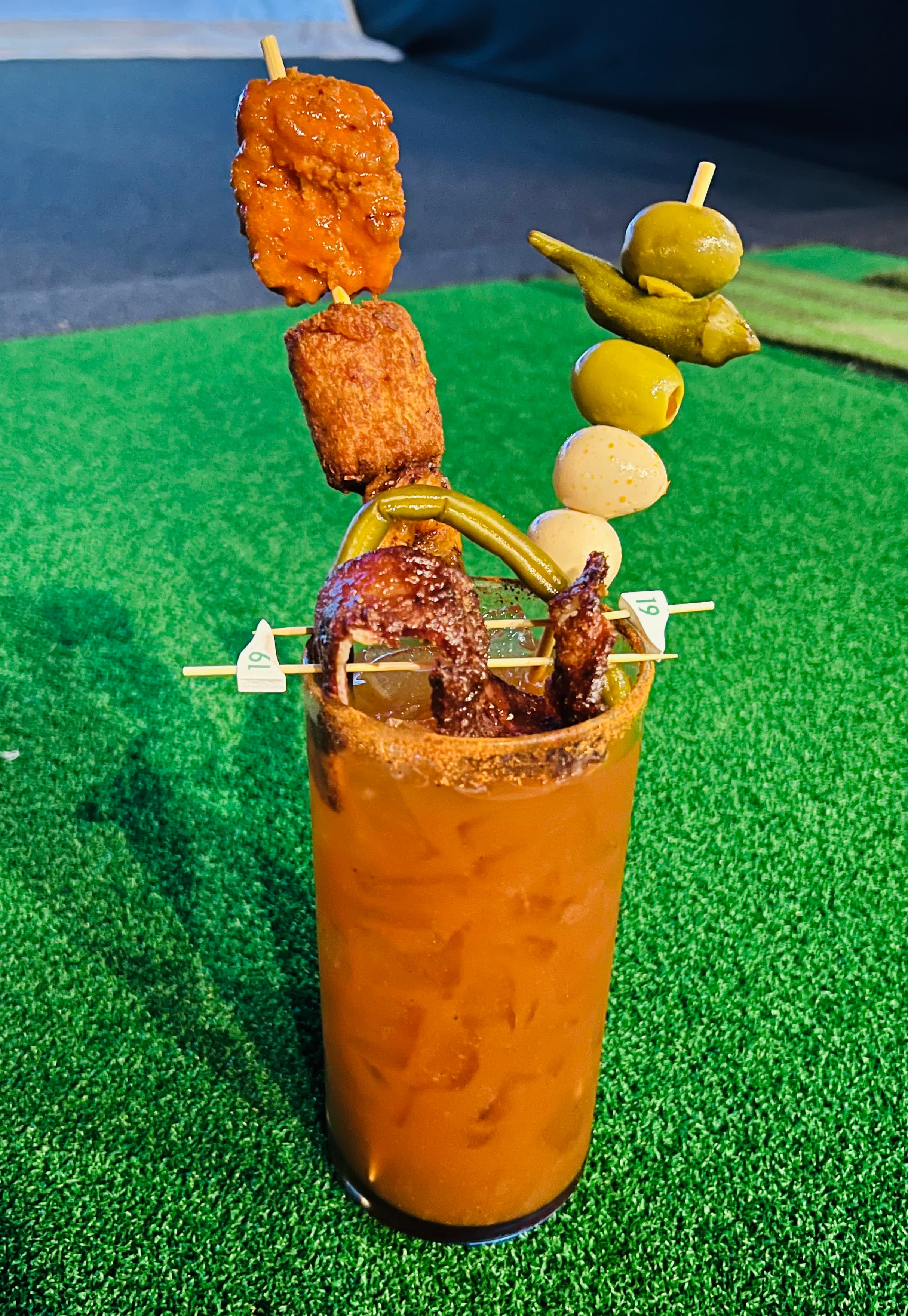 19th Hole Golf - Image 1