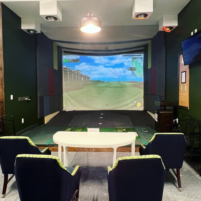 Pinseekers Golf Lounge Winnipeg South Landing - Image 8