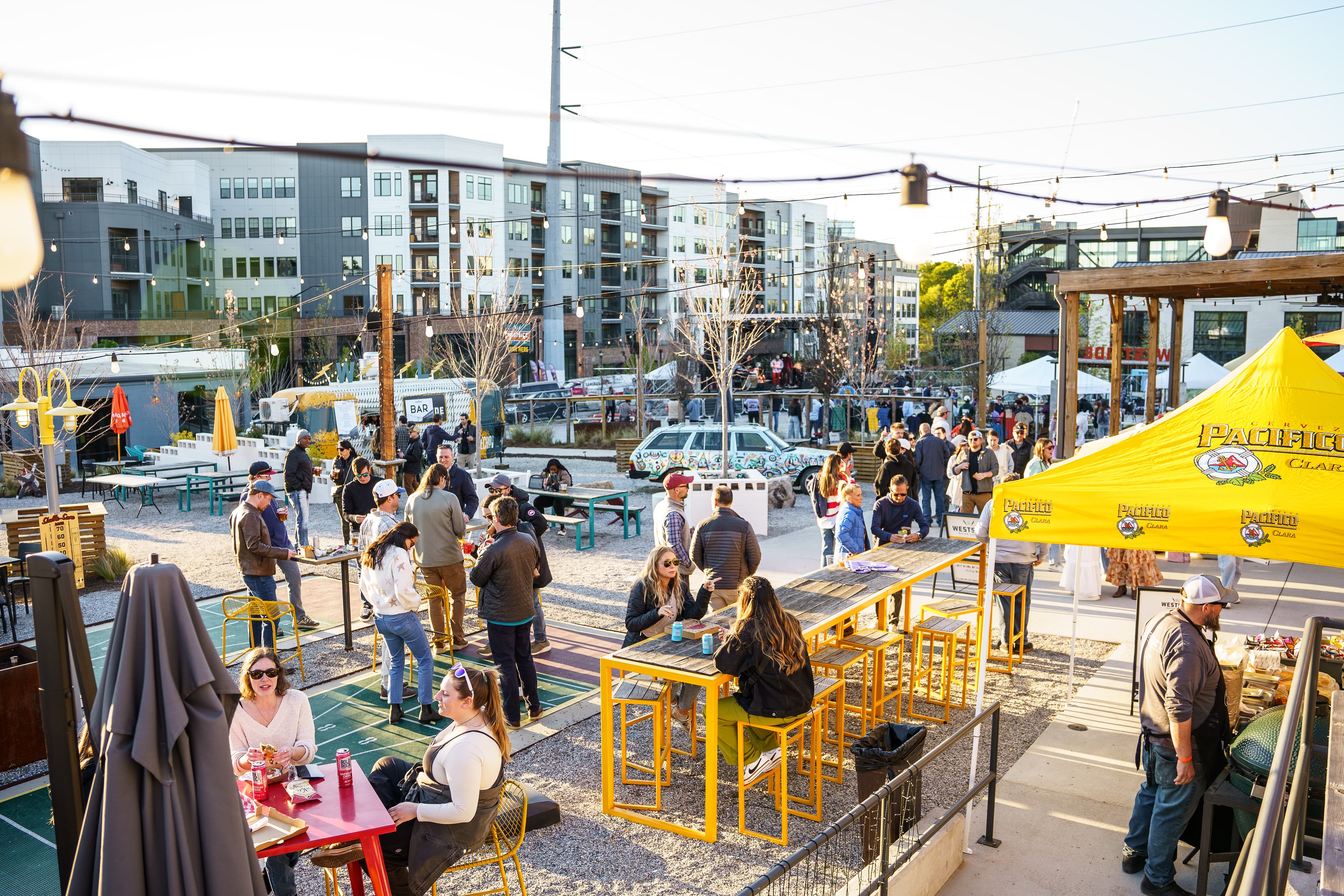 Westside Motor Lounge - Image 8
