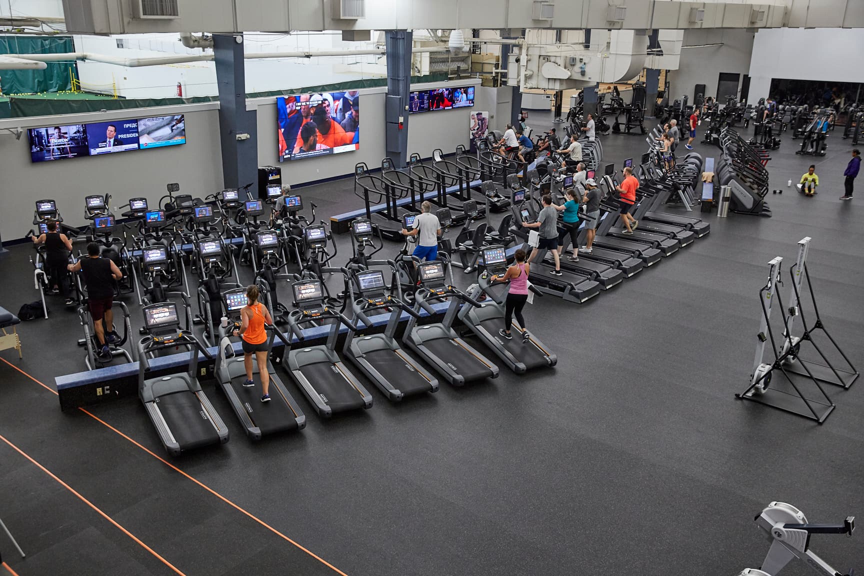 The Downtown Club at The Met - Image 1