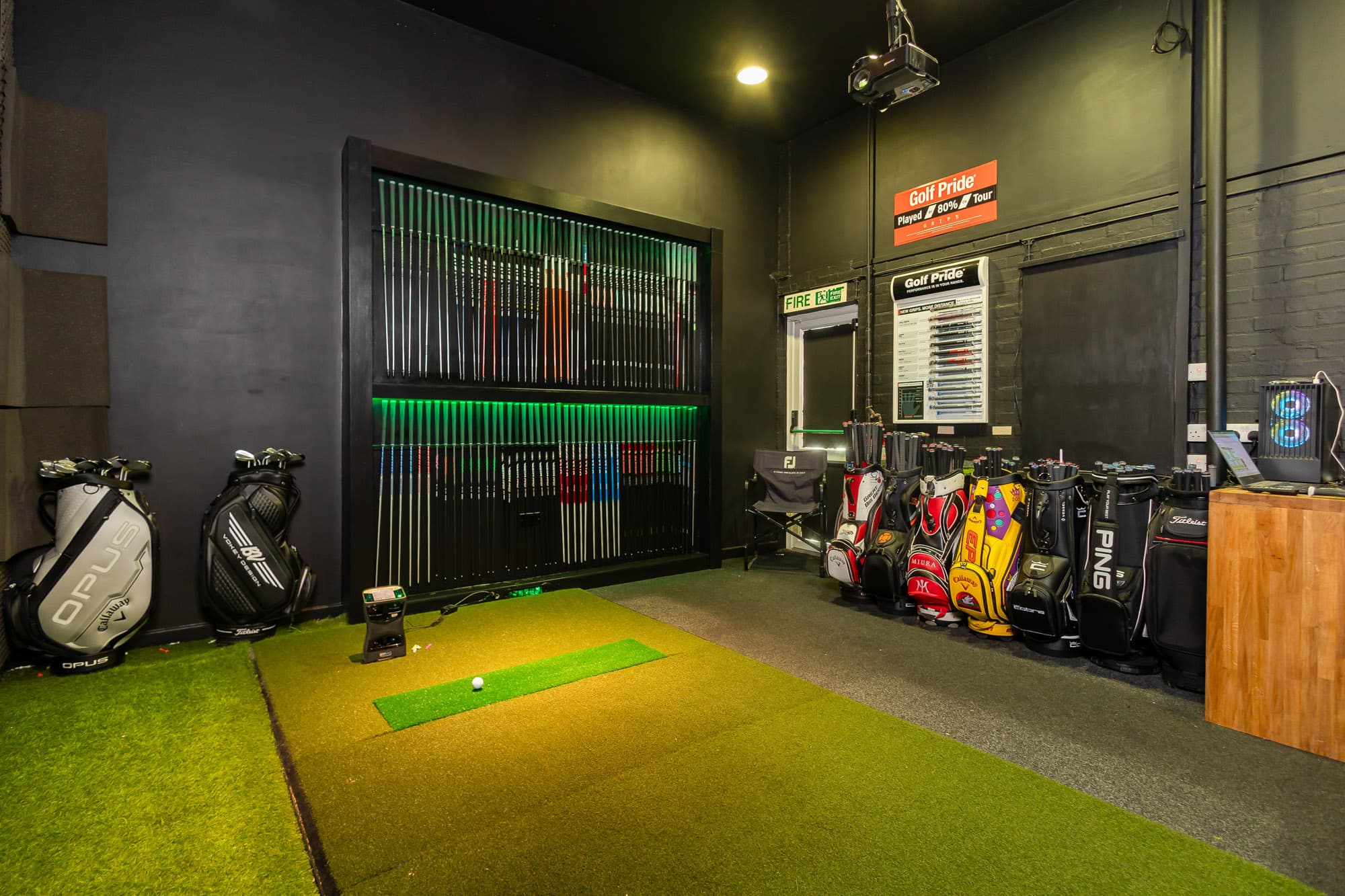 Custom Lab Golf - Image 9