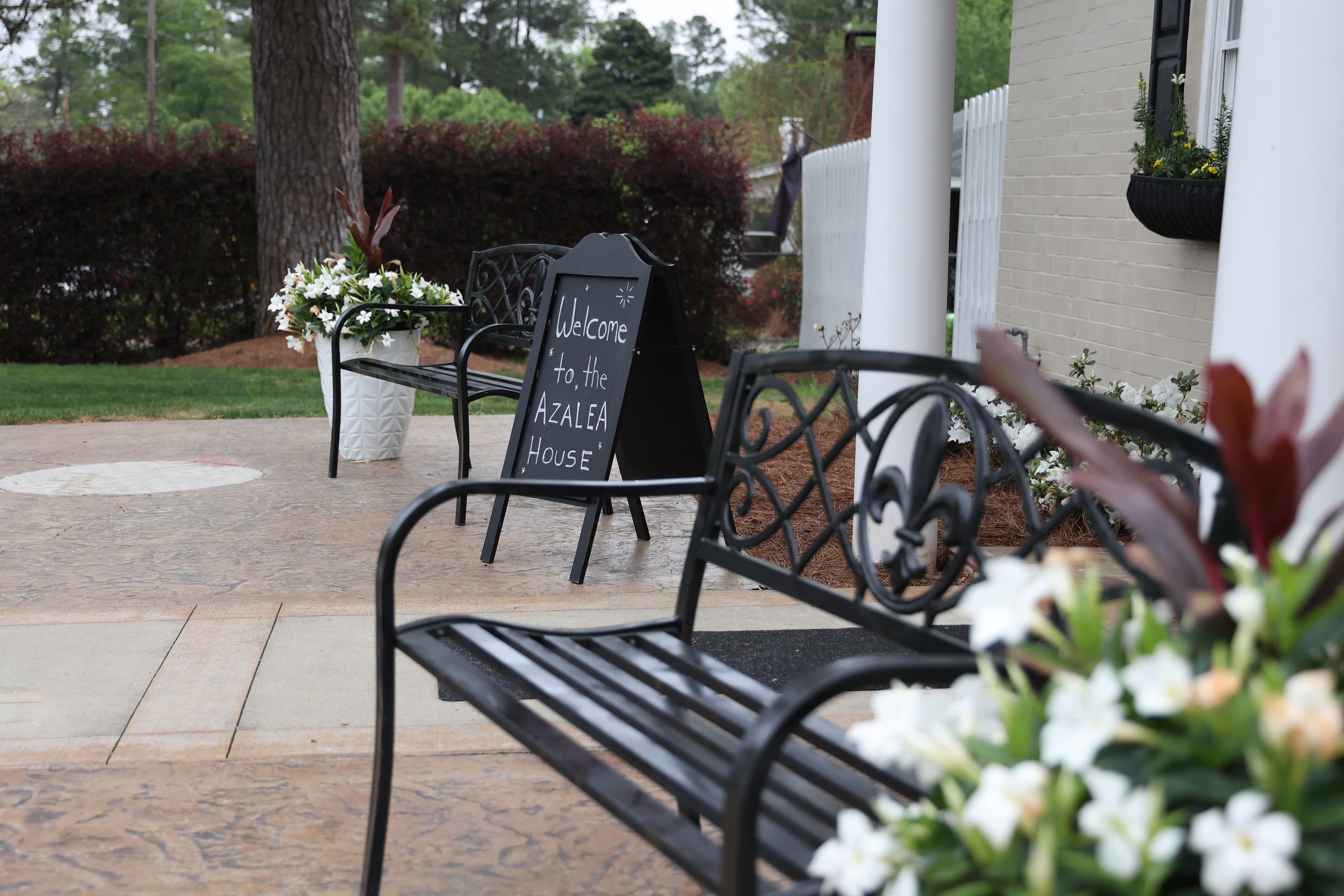 The Azalea House - Image 2