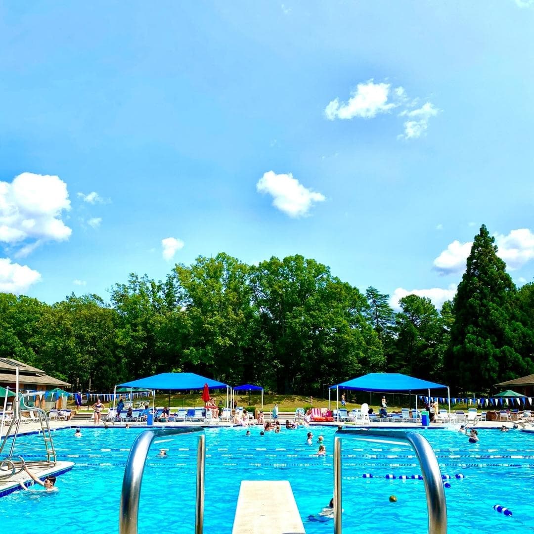 Hunting Hills Country Club - Image 5