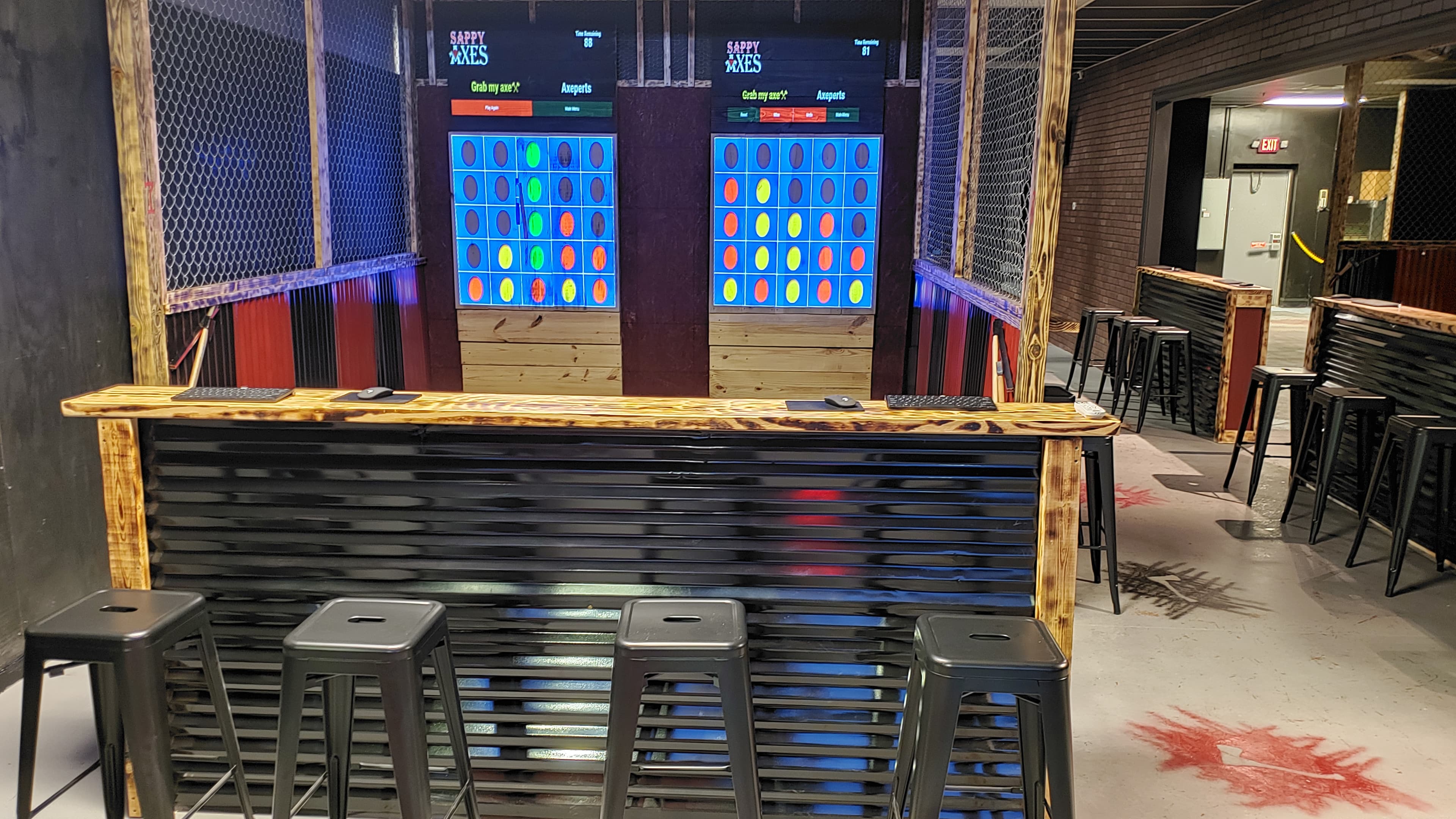 Sappy Axes - Axe Throwing and Indoor Golf - Image 7