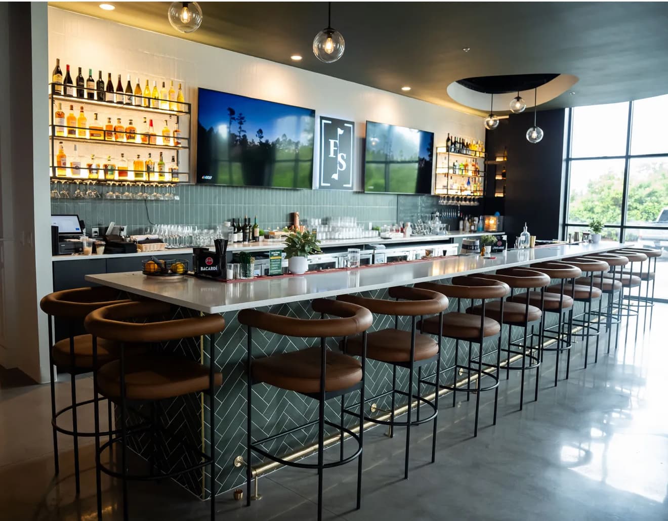 Fore Score Gate Parkway - Image 6