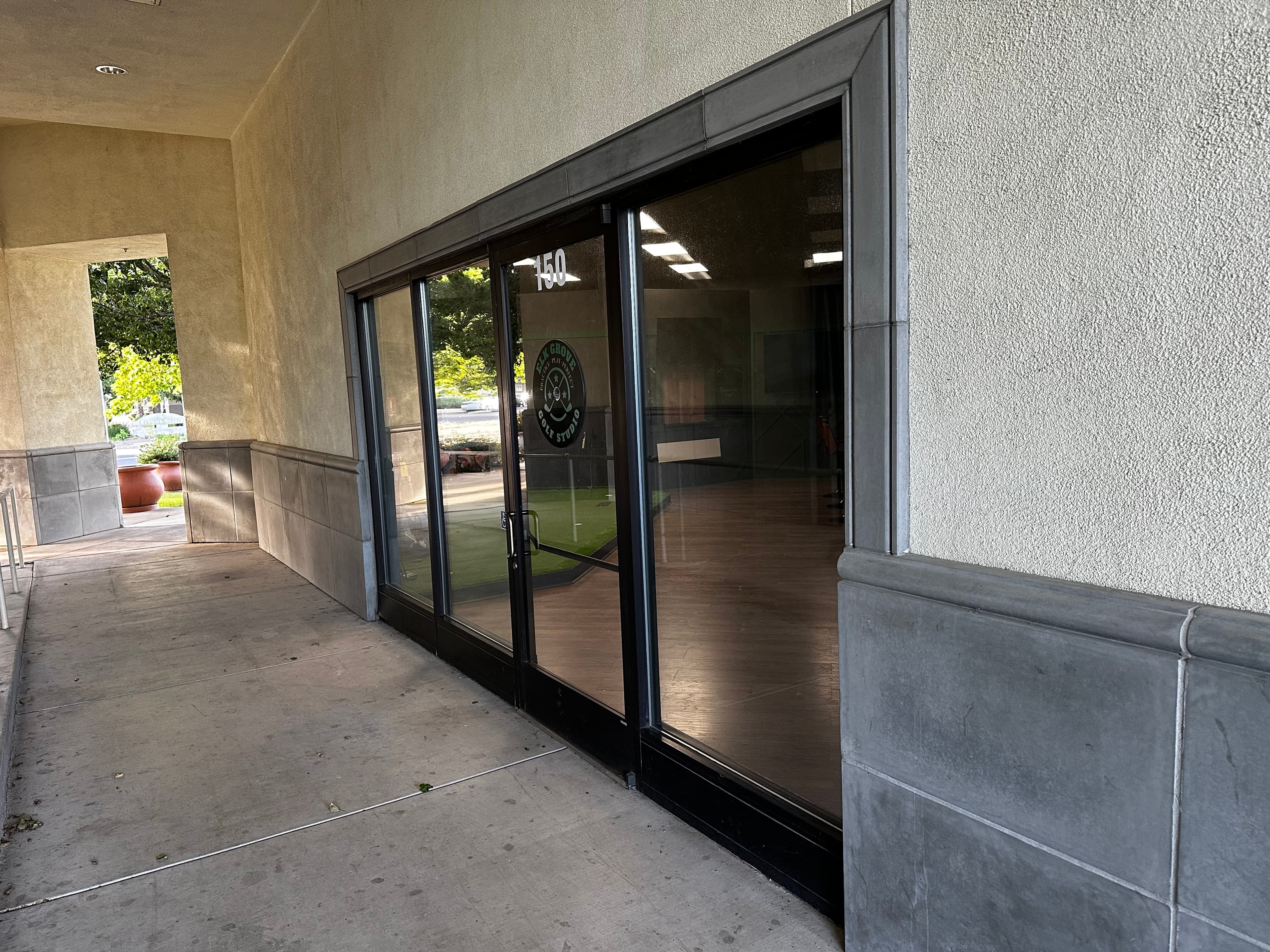 Elk Grove Golf Studio - Image 5