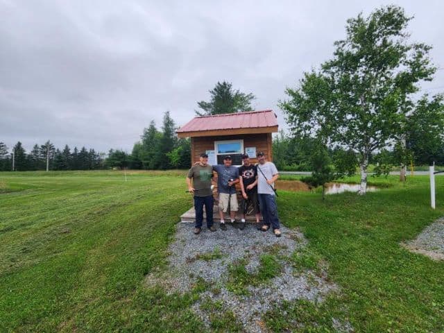 Rines Creek Park Golf - Image 1