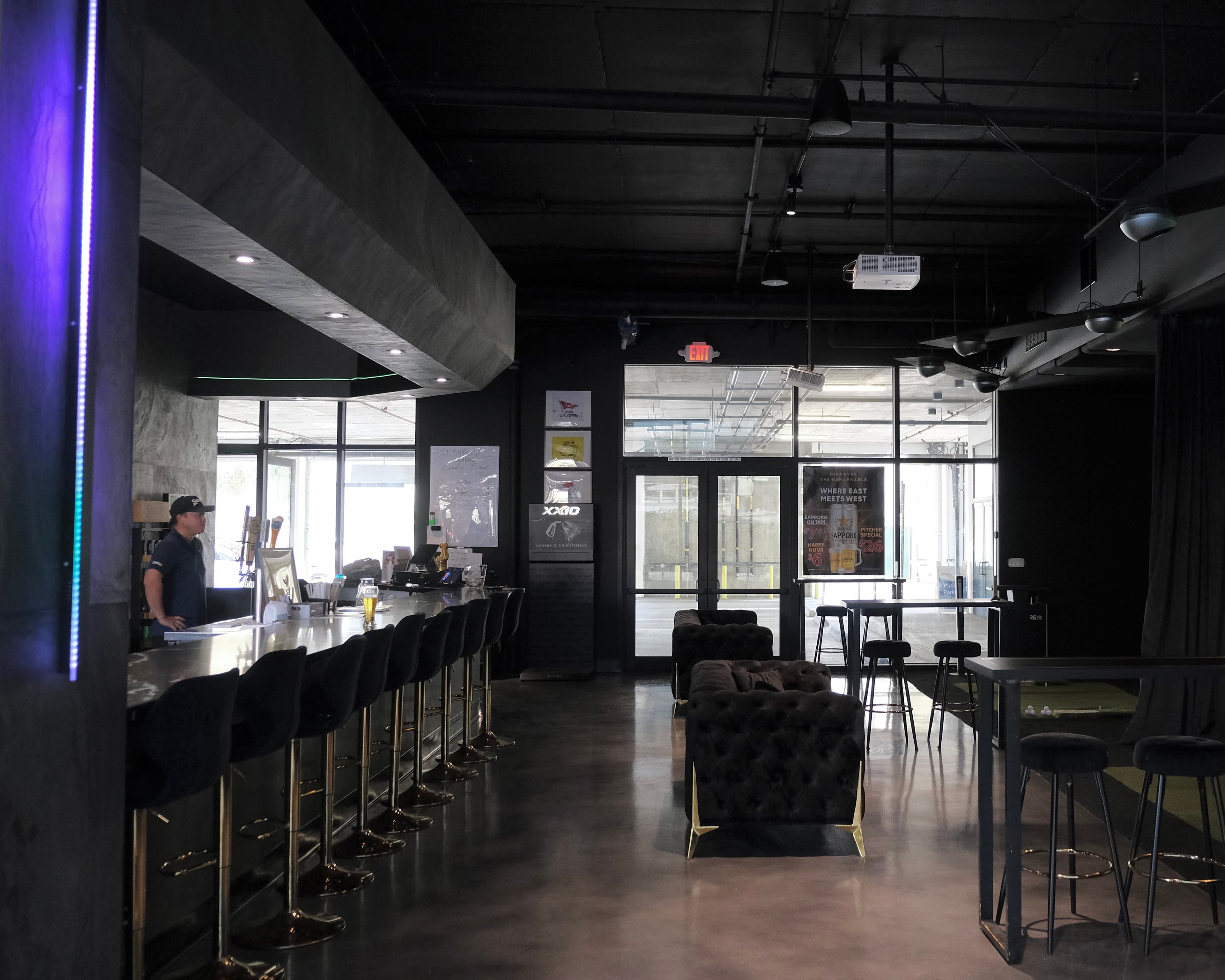 Generation Golf Lounge & Bar - Image 5