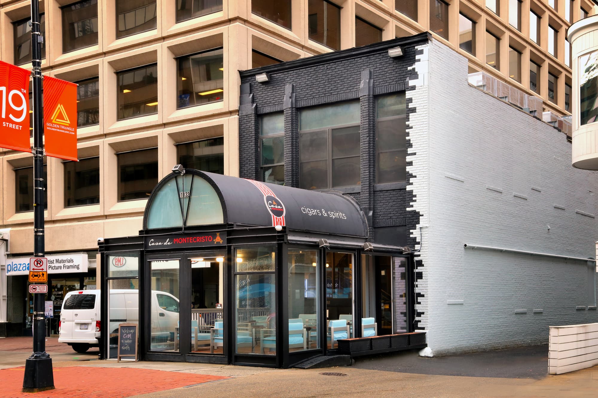 Casa de Montecristo Cigar Lounge & Bar - Image 2