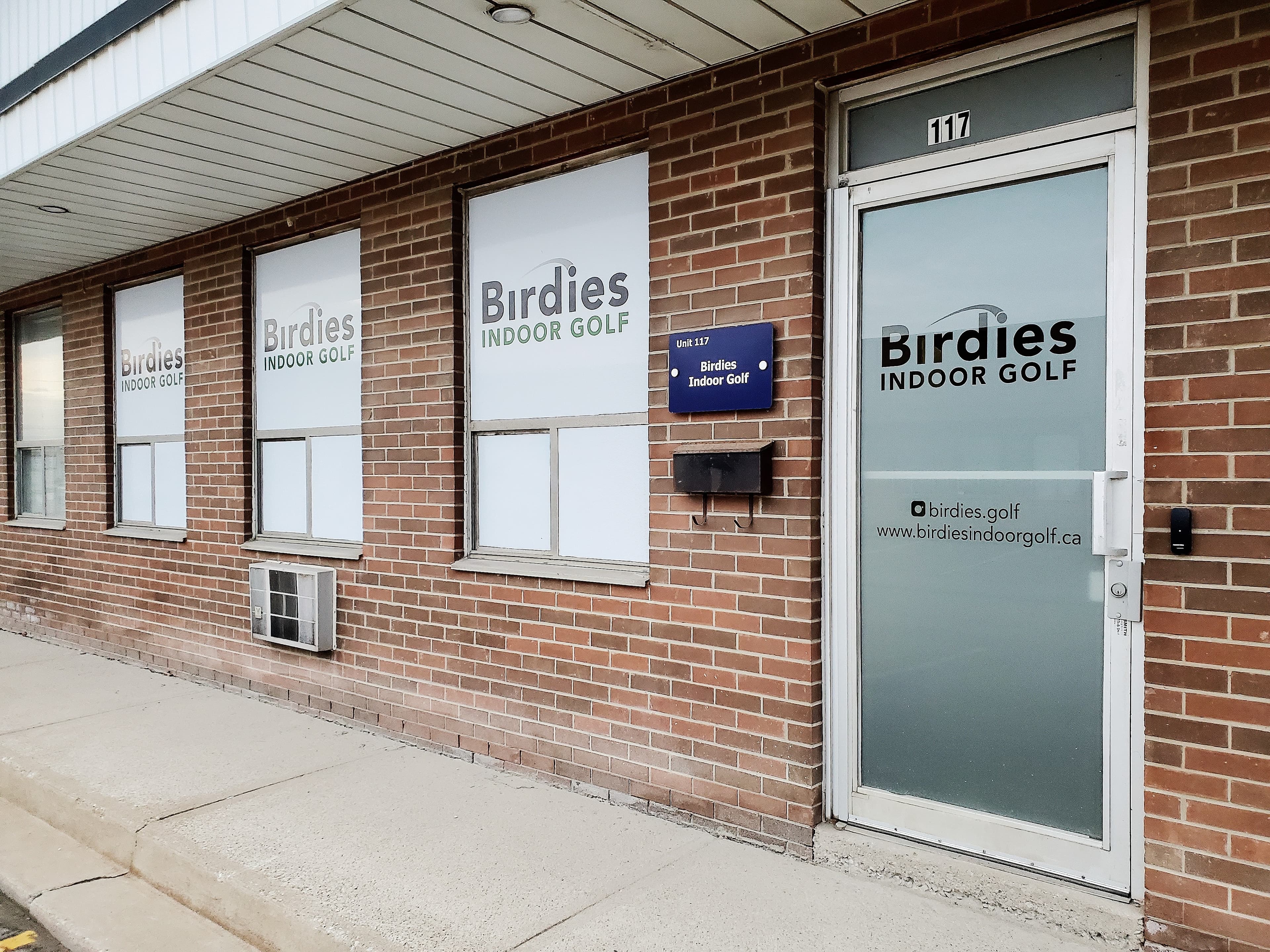 Birdies Indoor Golf - Image 4