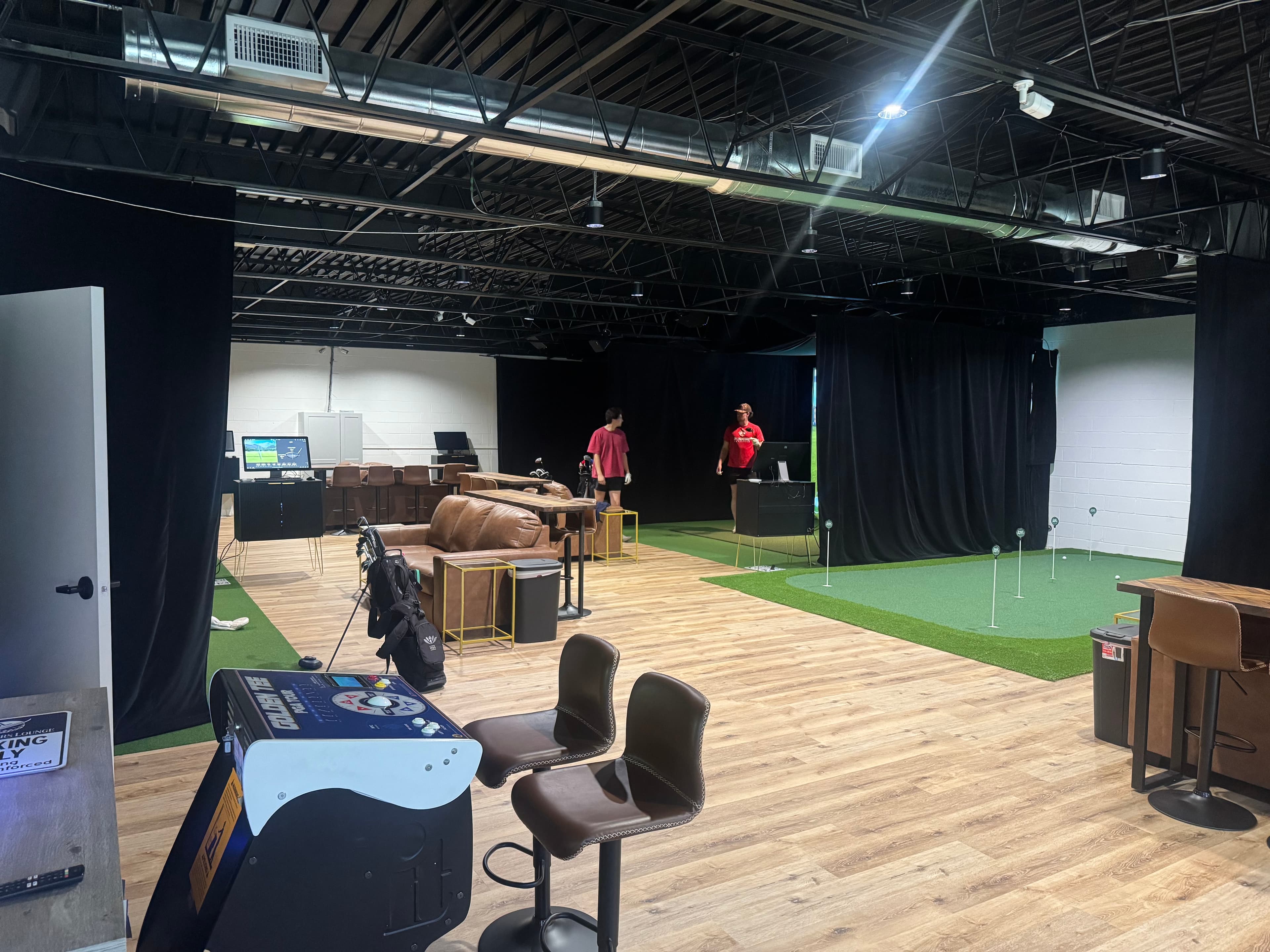 The Golfers Lounge Columbia - Image 4