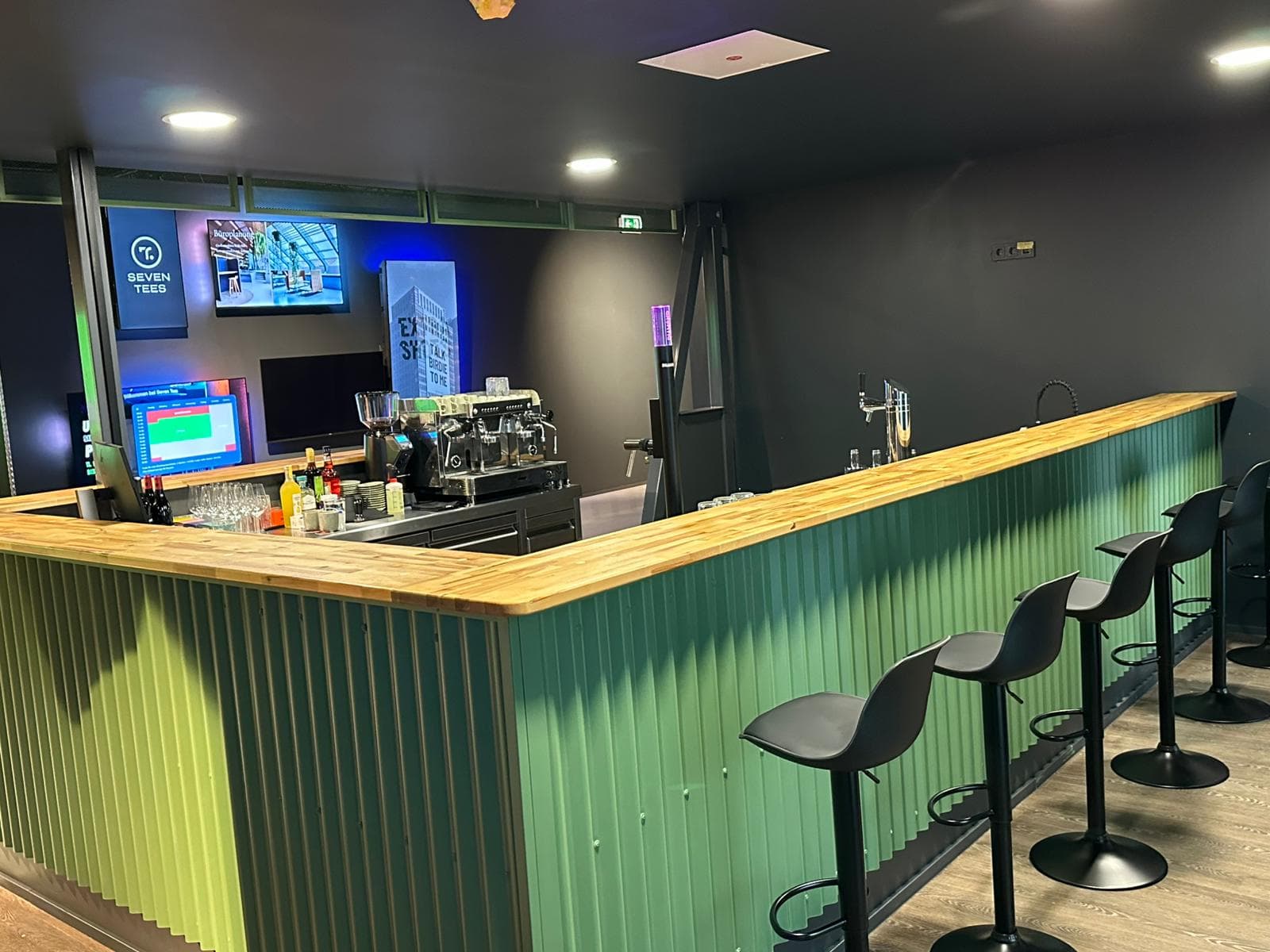 Seven Tees Indoor Golf Köln - Image 5