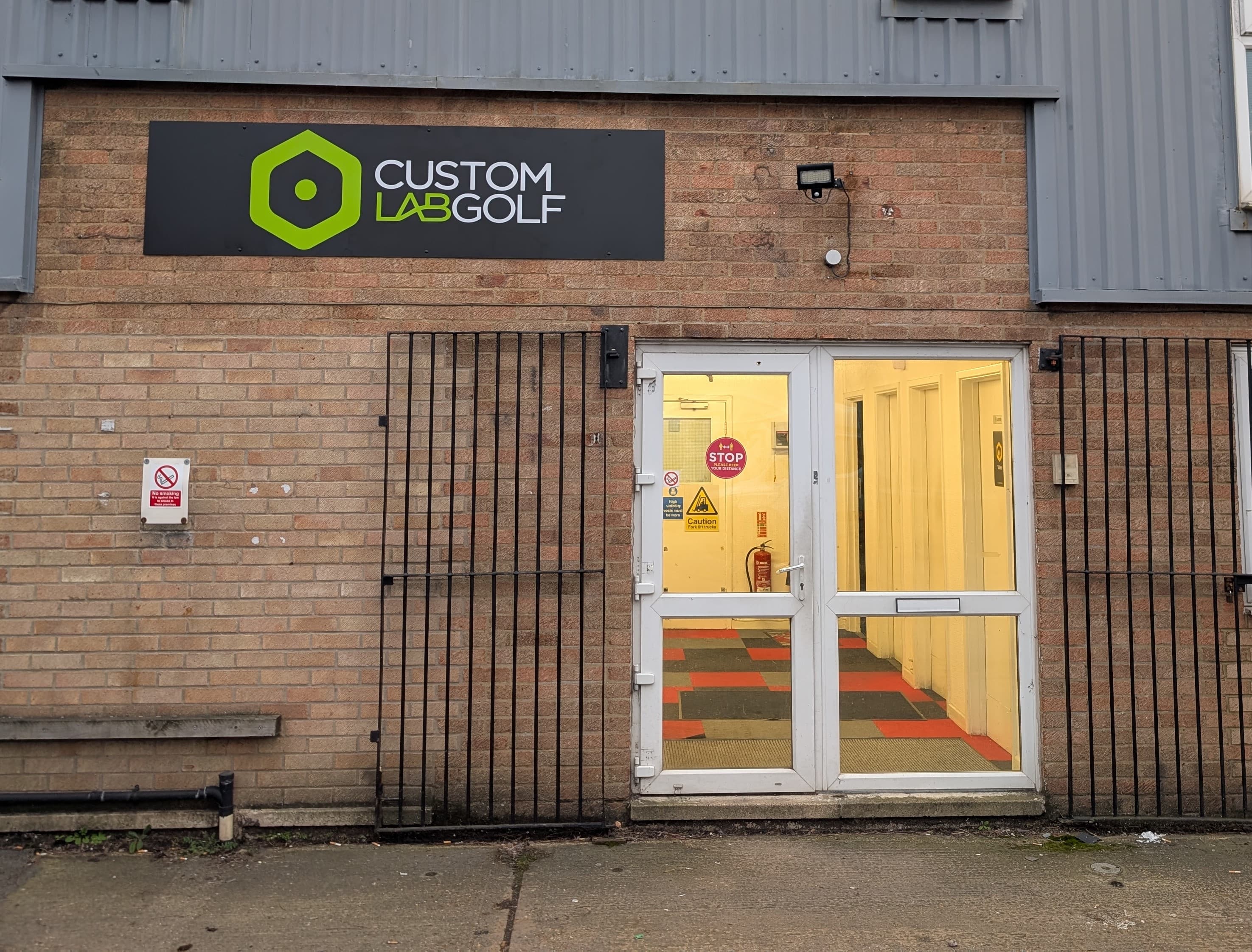 Custom Lab Golf - Image 3