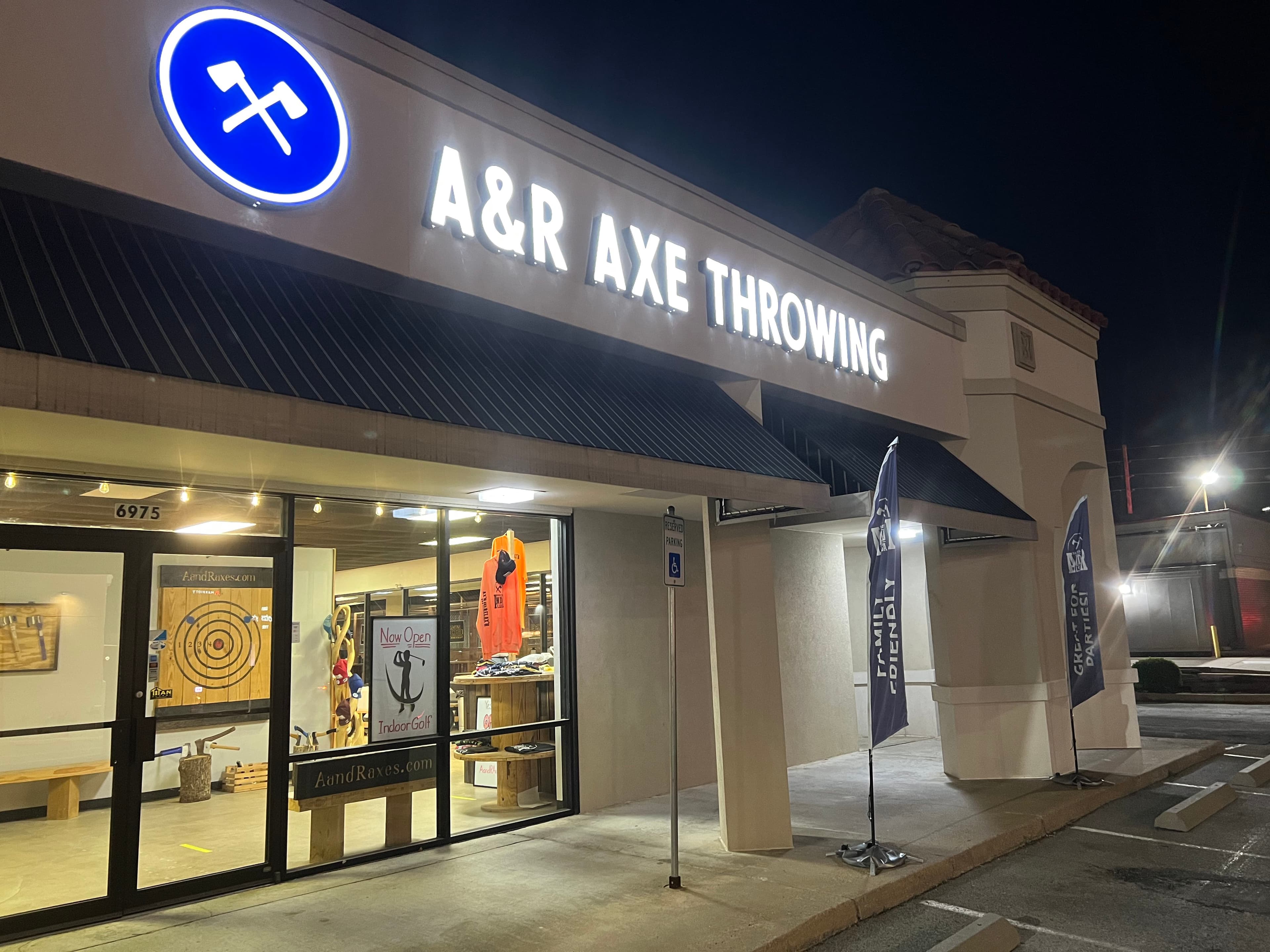 A&R Axe Throwing and Indoor Golf - Image 7