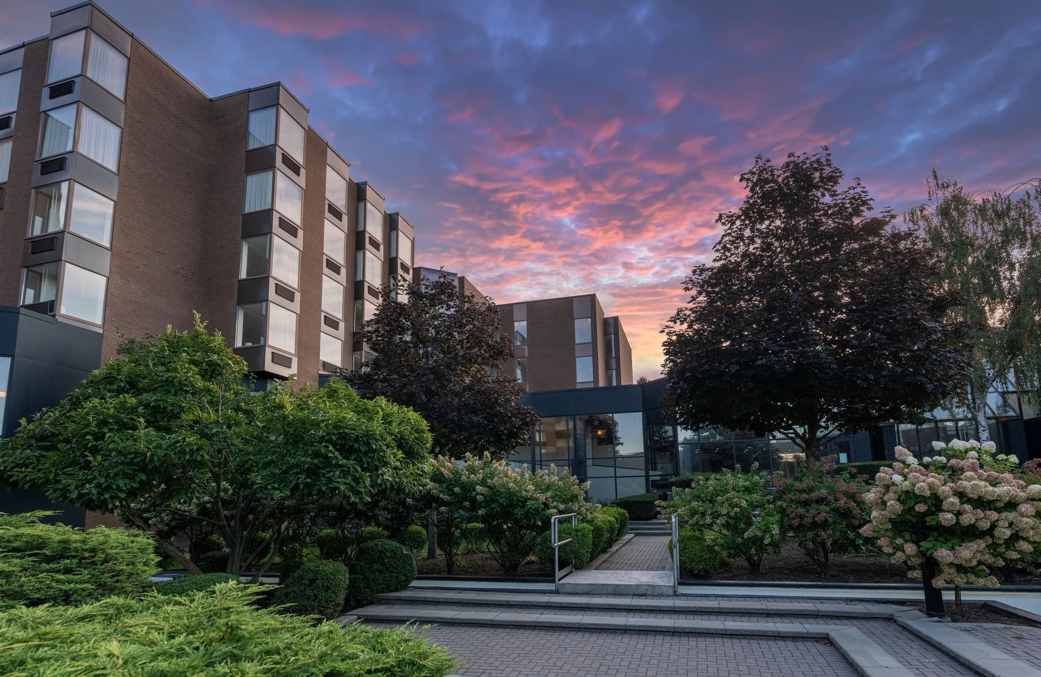 DEV Hotel & Conference Centre - Image 1