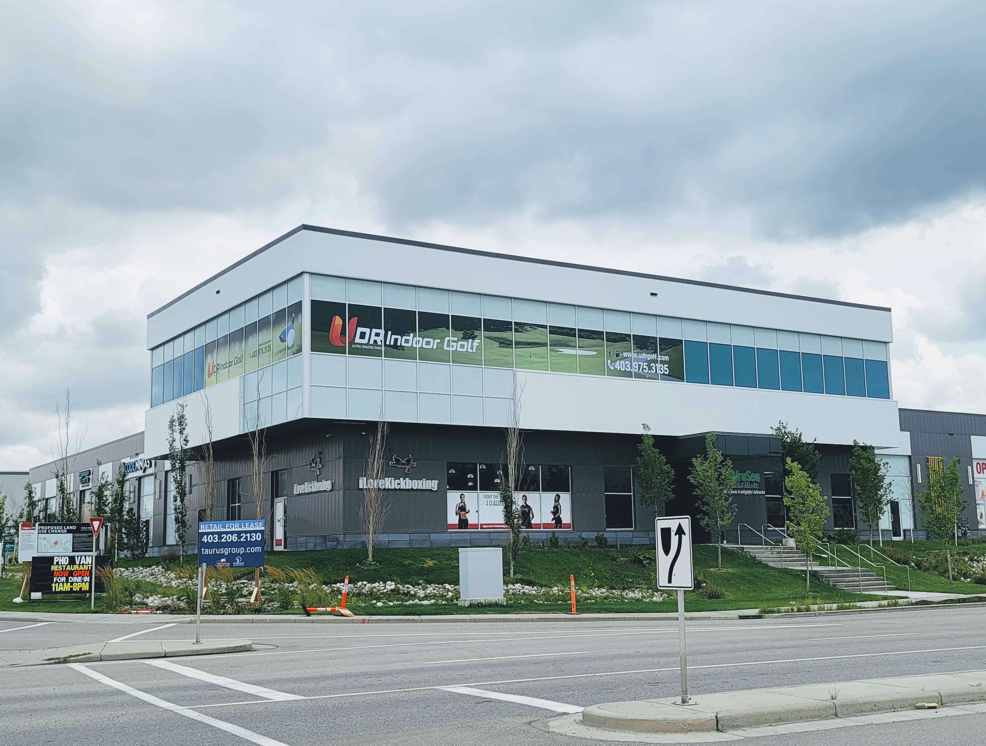 UDR Indoor Golf - Royal Oak - Image 4