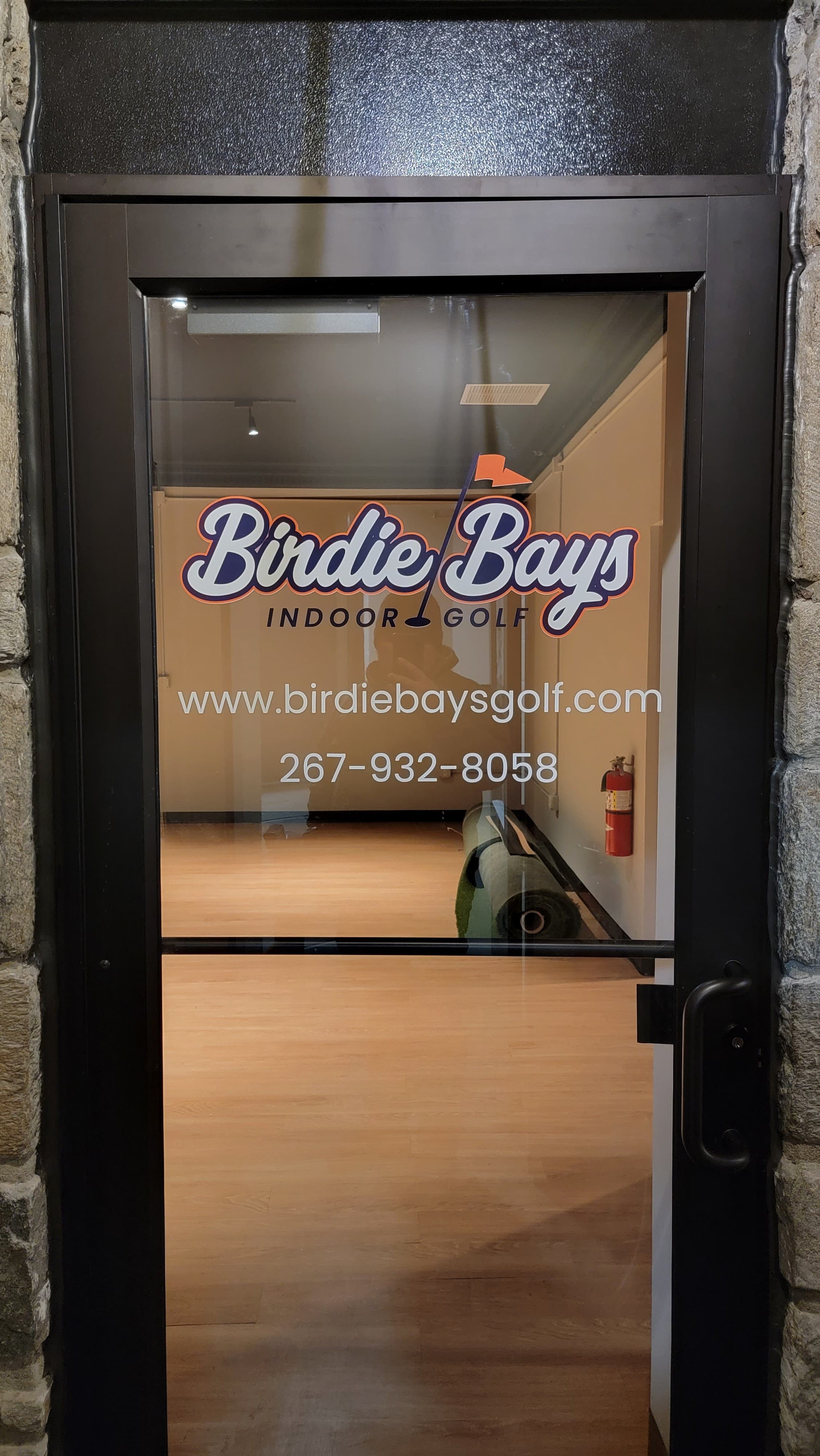 Birdie Bays Indoor Golf - Image 4